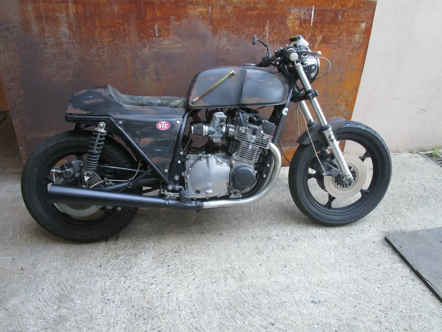 Suzuki GS 1000 GS 1000 "MAD MAX" Zwart - 2