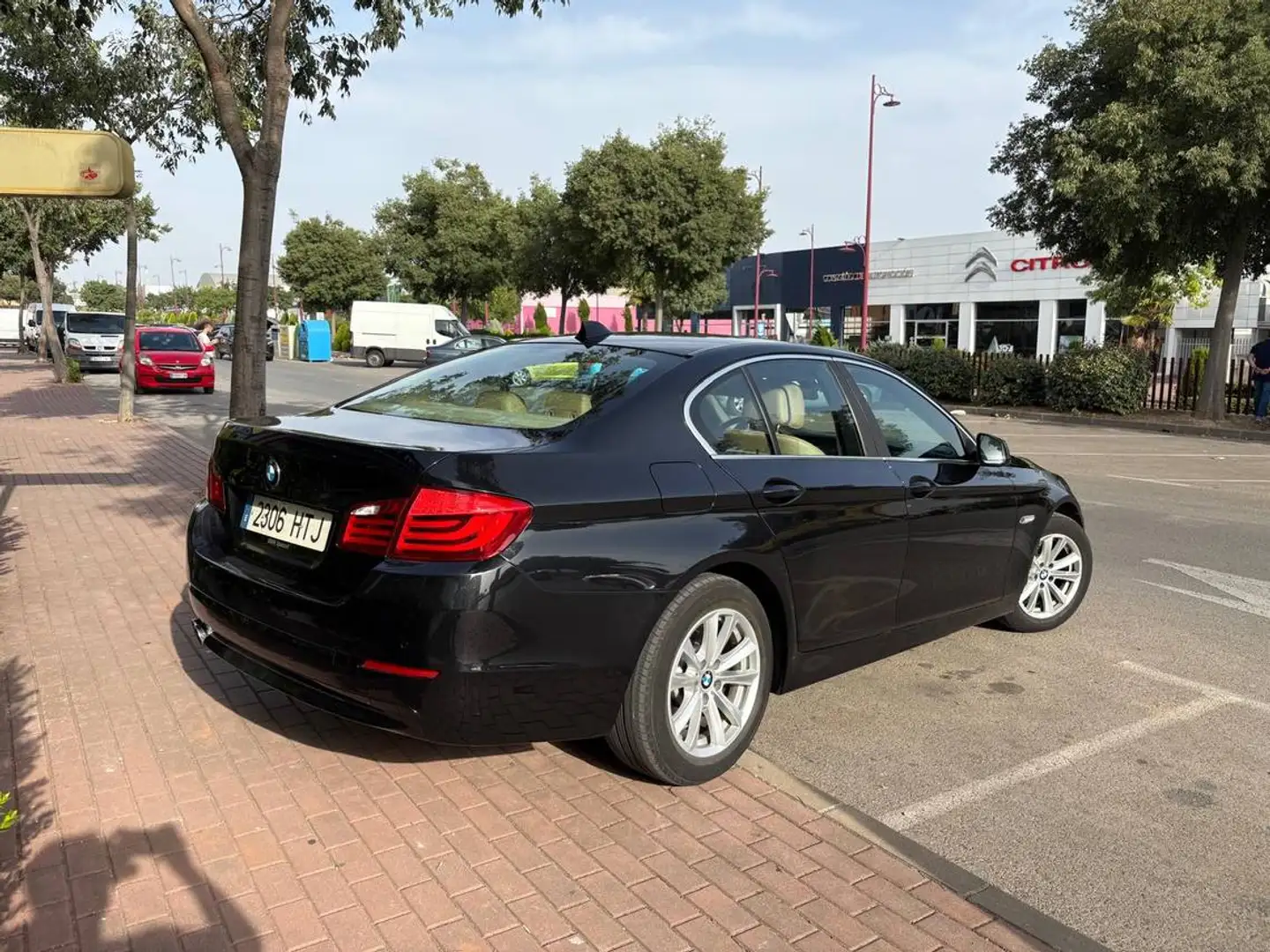 BMW 520 520dA Gran Turismo Modern Noir - 2