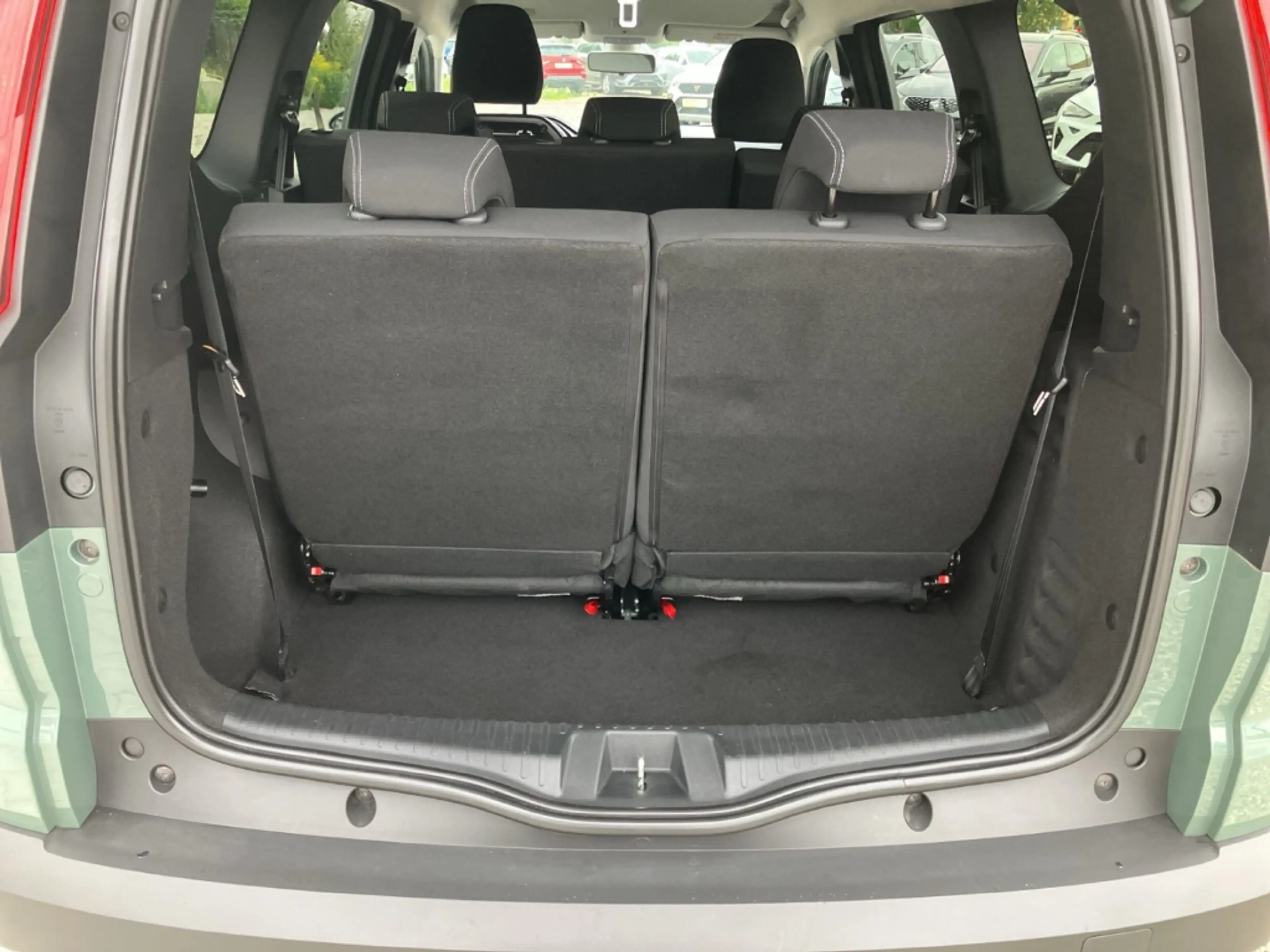 Dacia Jogger 1.0 TCe 110 EXPRESSION Expression PDC+DAB+SHZ+LED — photo 12