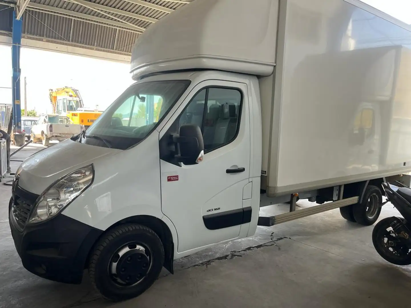 Renault Master Piso Cb. dCi 125kW T Energy L2H1 3500 Blanco - 1