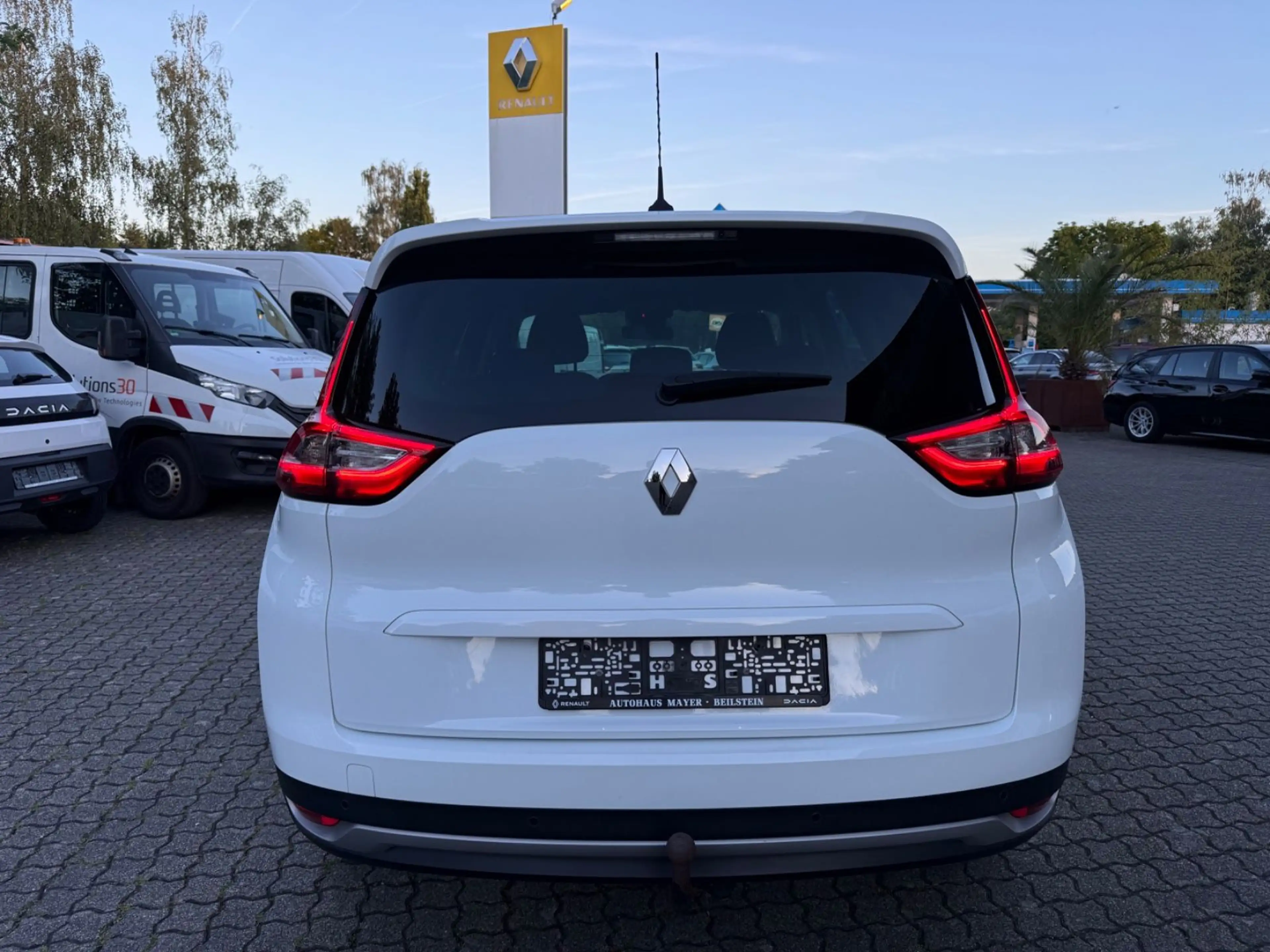 Renault Grand Scenic IV Business Edition*AUT*NAVI*LED* — photo 5