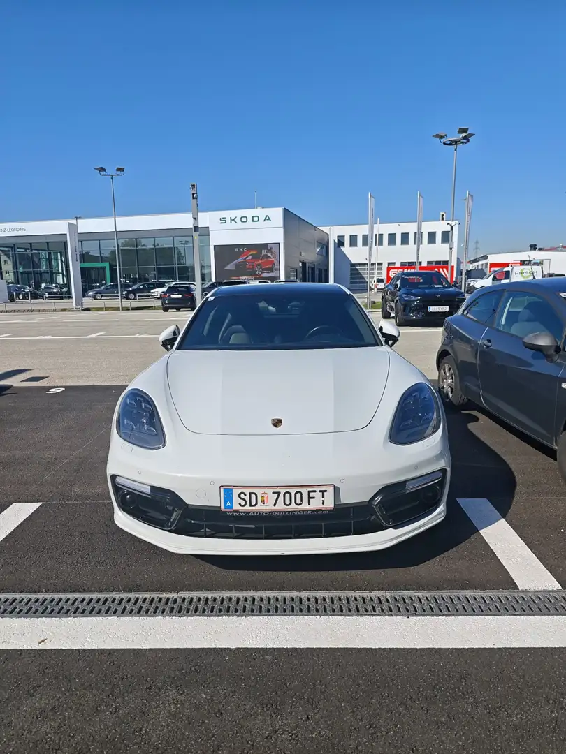 Porsche Panamera 4 E-Hybrid Weiß - 1