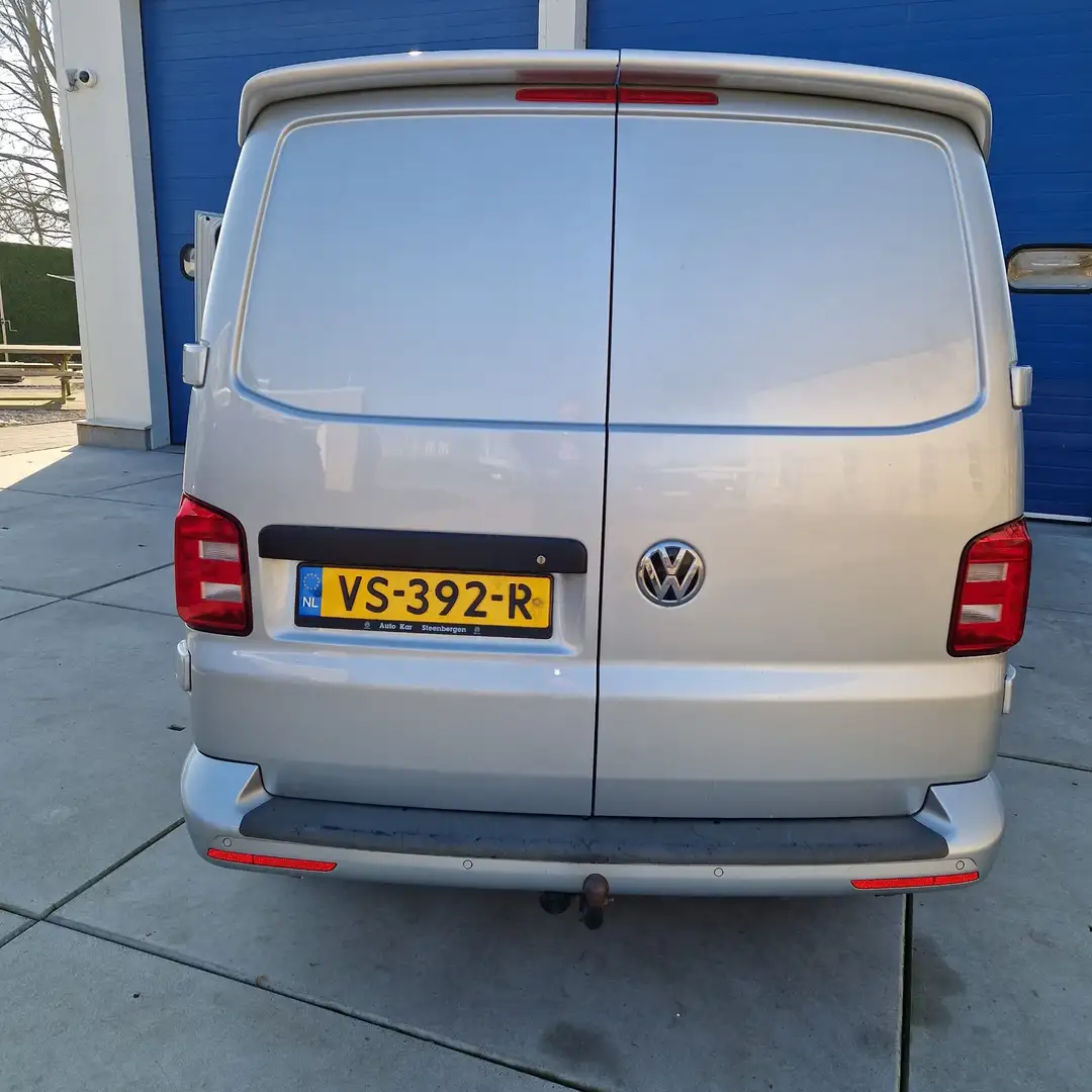Volkswagen Transporter Transporter 2.0 TDI L1H2 Highl. 4 motion Zilver - 2