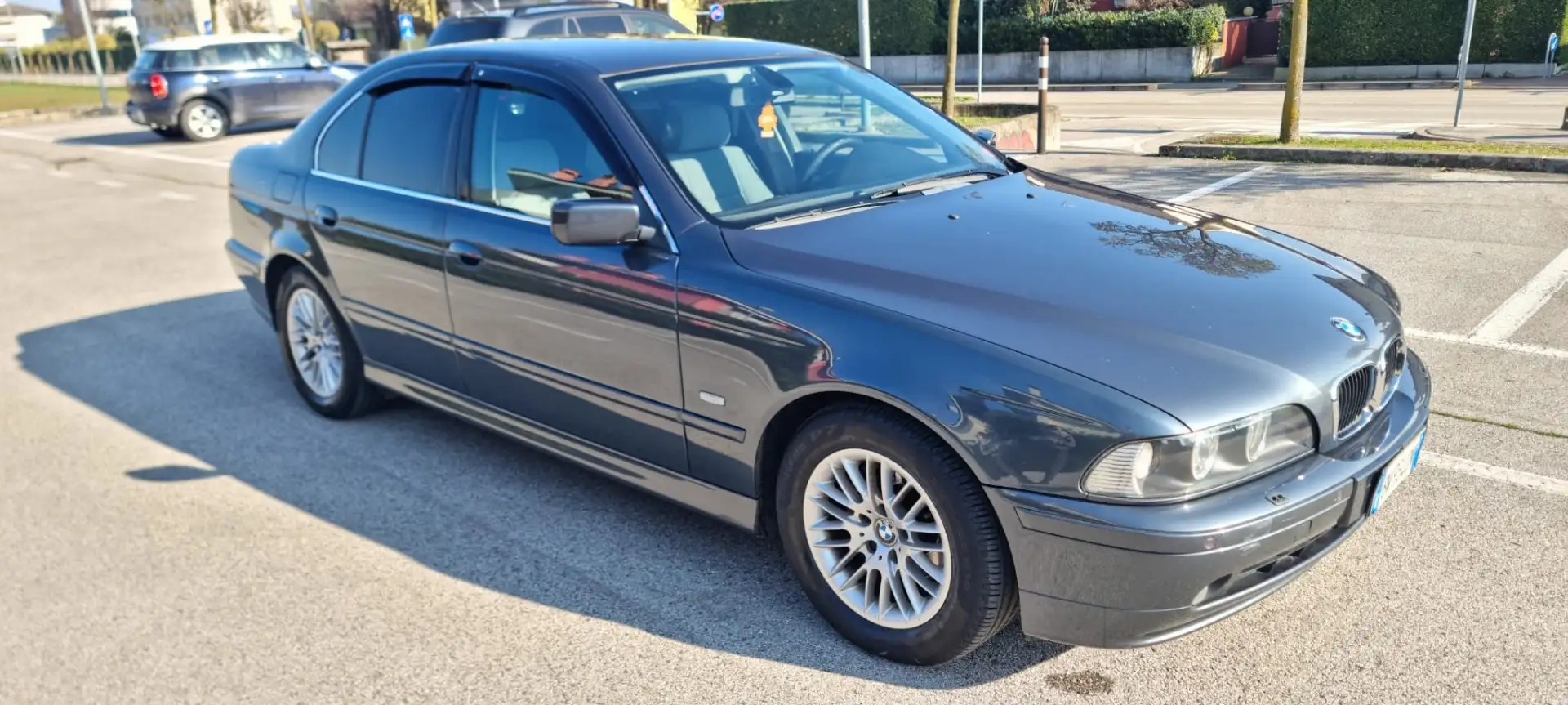 BMW 525 525d Titanium - 2