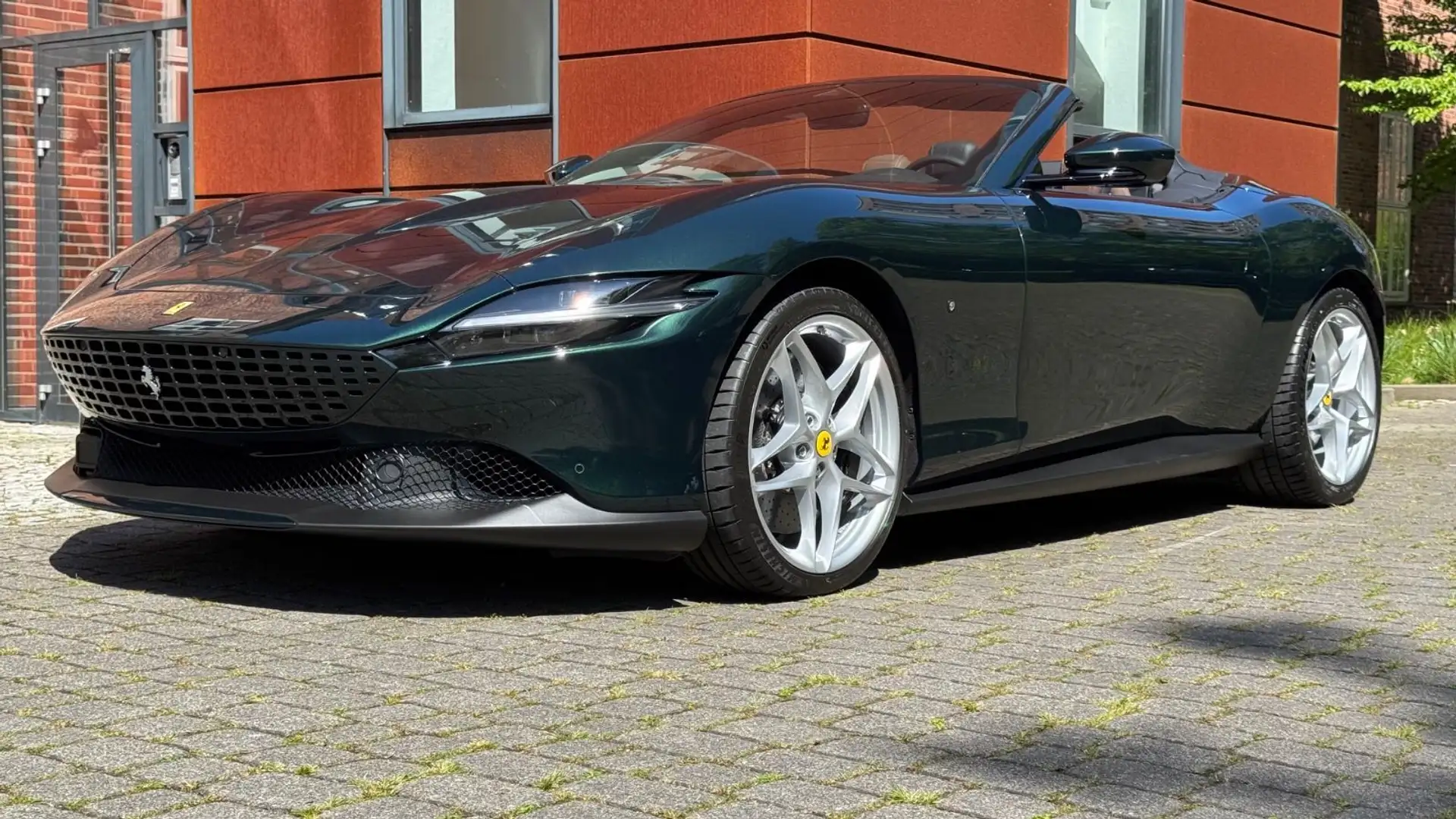 Ferrari Roma Spider new/seatvent/Airscarf/noregistration Grün - 2