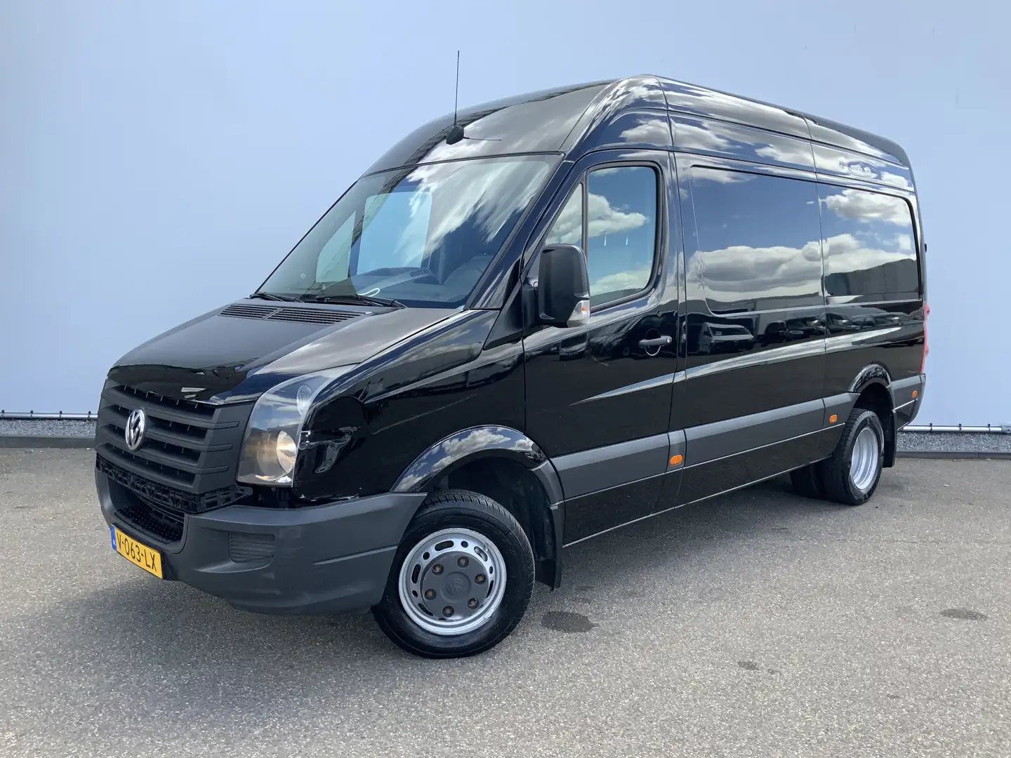 Volkswagen Crafter 35 2.0 TDI L2H2 Airco Cruise Trekhaak 3500 kg weba Negro - 1