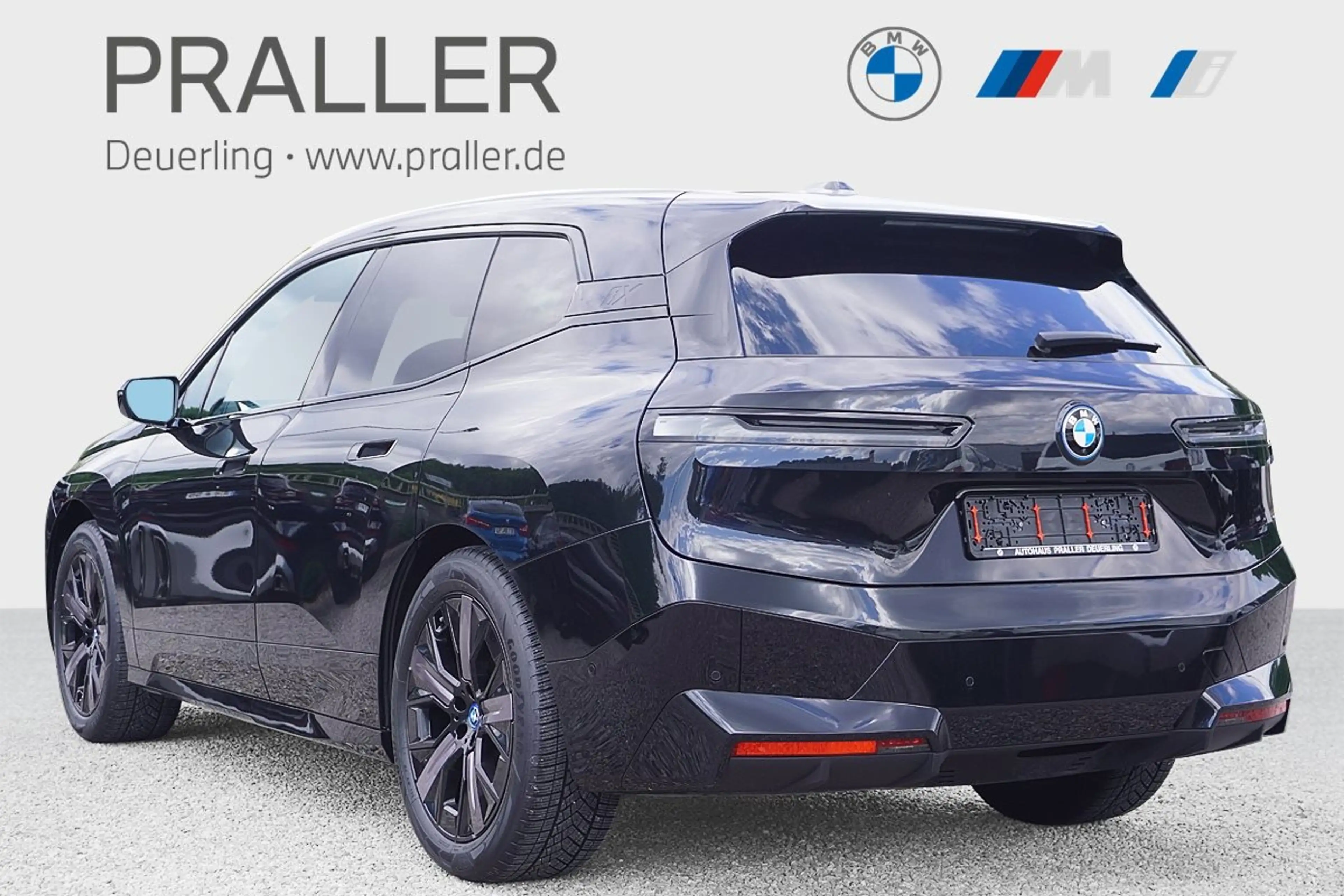 BMW iX xDrive40 — photo 5