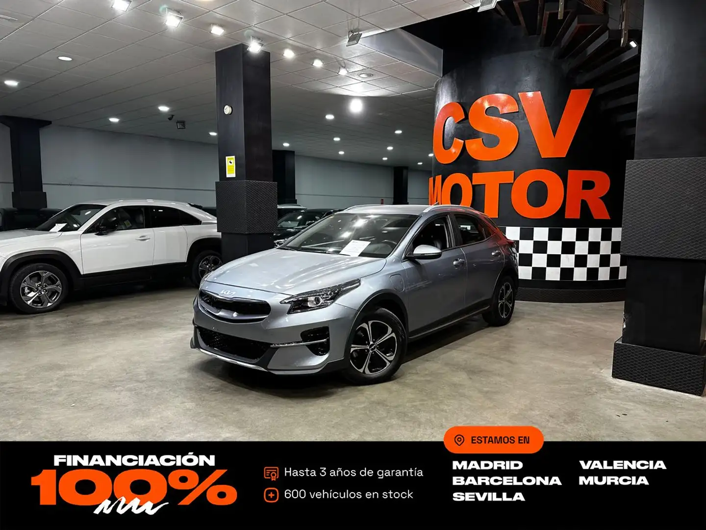 Kia XCeed 1.6 GDi PHEV 104kW (141CV) eMotion Plateado - 1