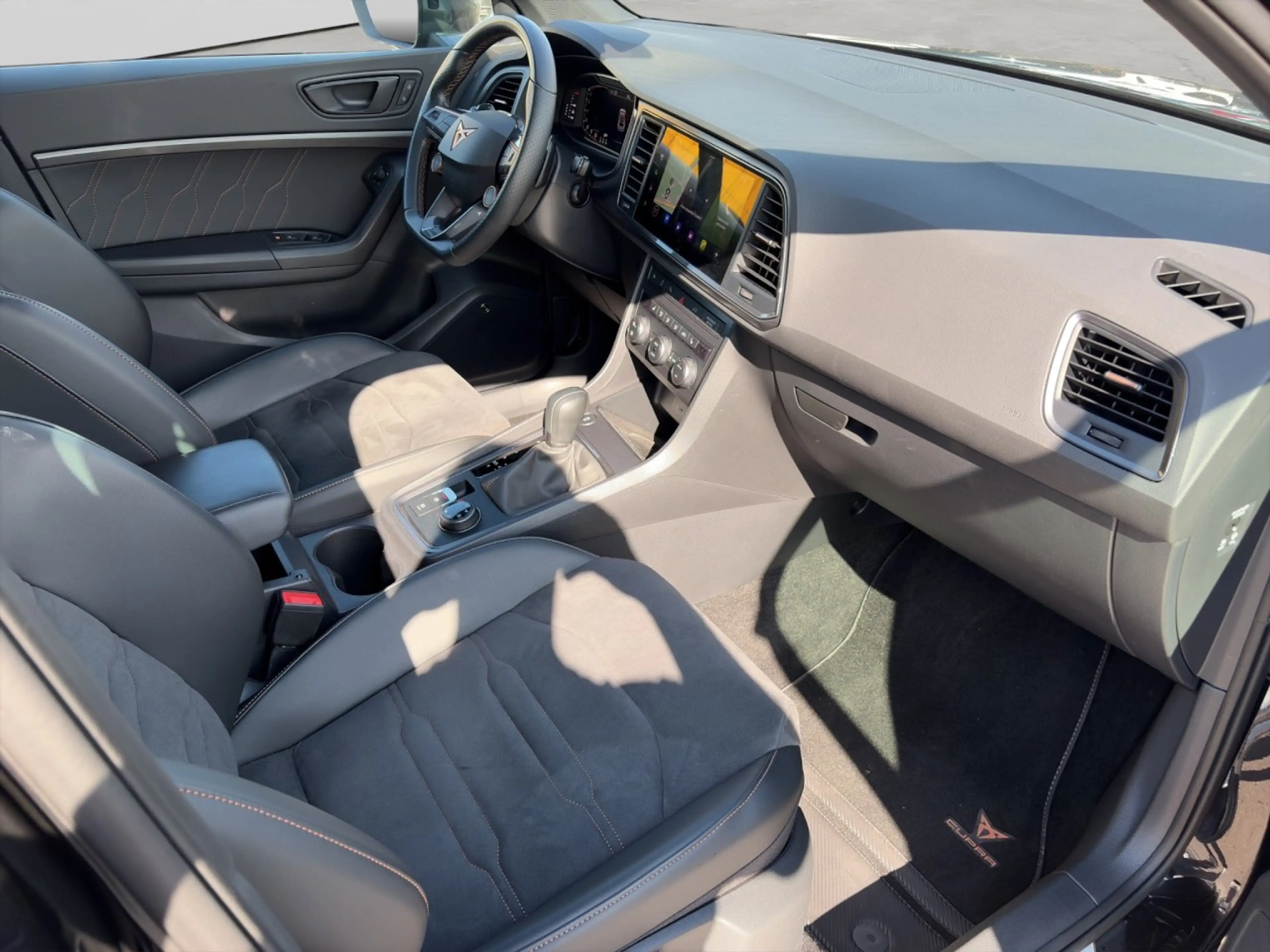 CUPRA Ateca VZ 4Drive 5JGar AHK TopView Beats eHeck — photo 14