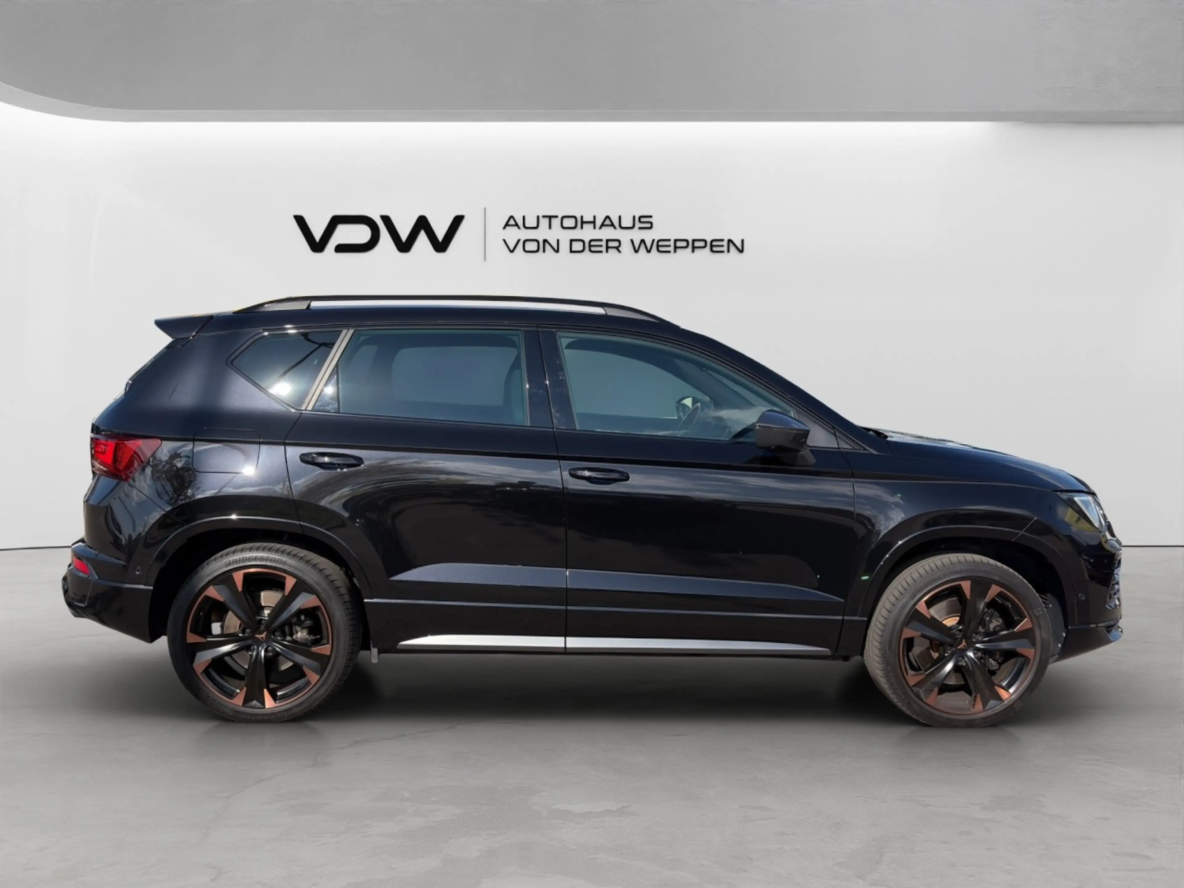 CUPRA Ateca VZ 4Drive 5JGar AHK TopView Beats eHeck — photo 8