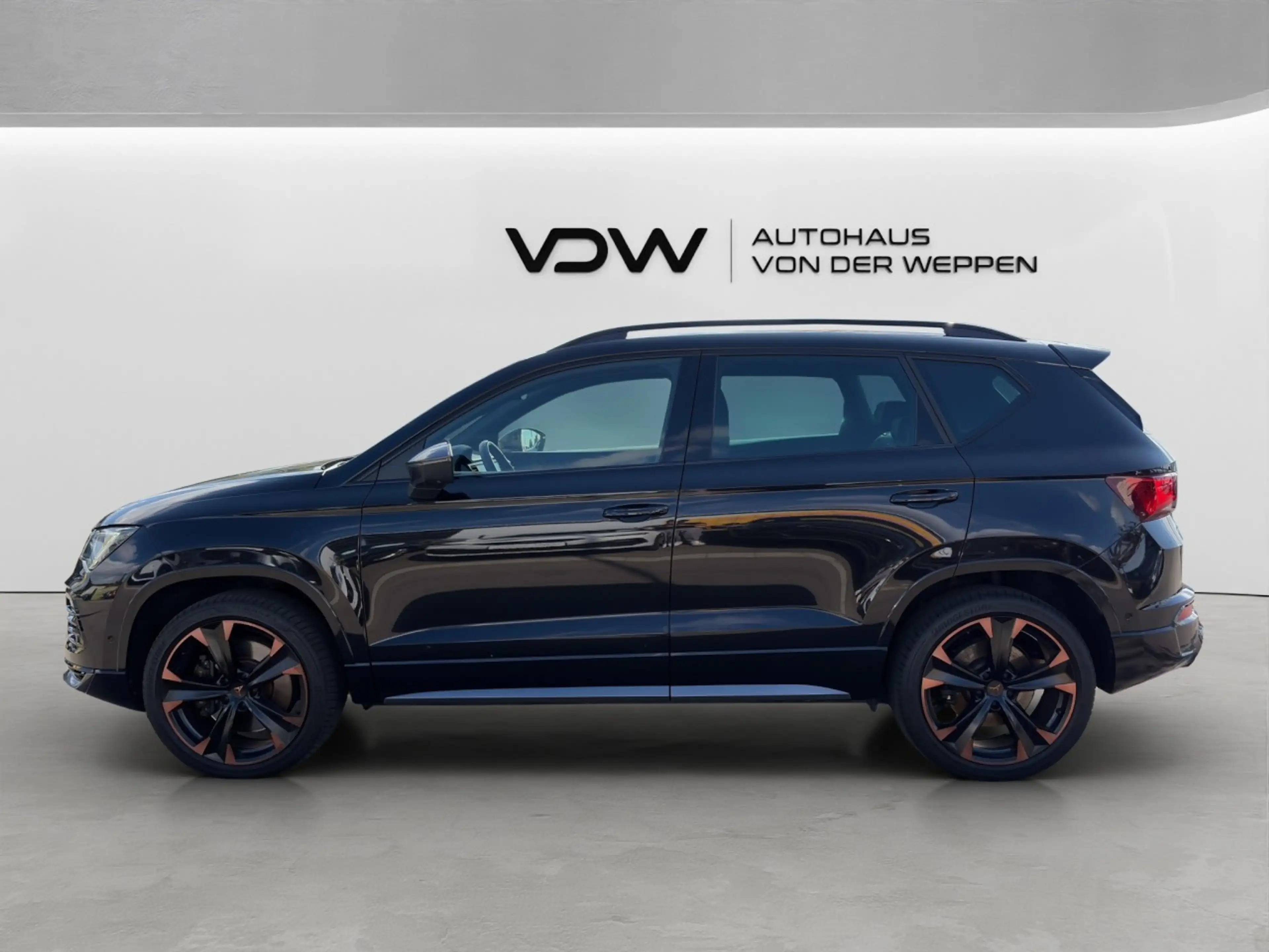 CUPRA Ateca VZ 4Drive 5JGar AHK TopView Beats eHeck — photo 3
