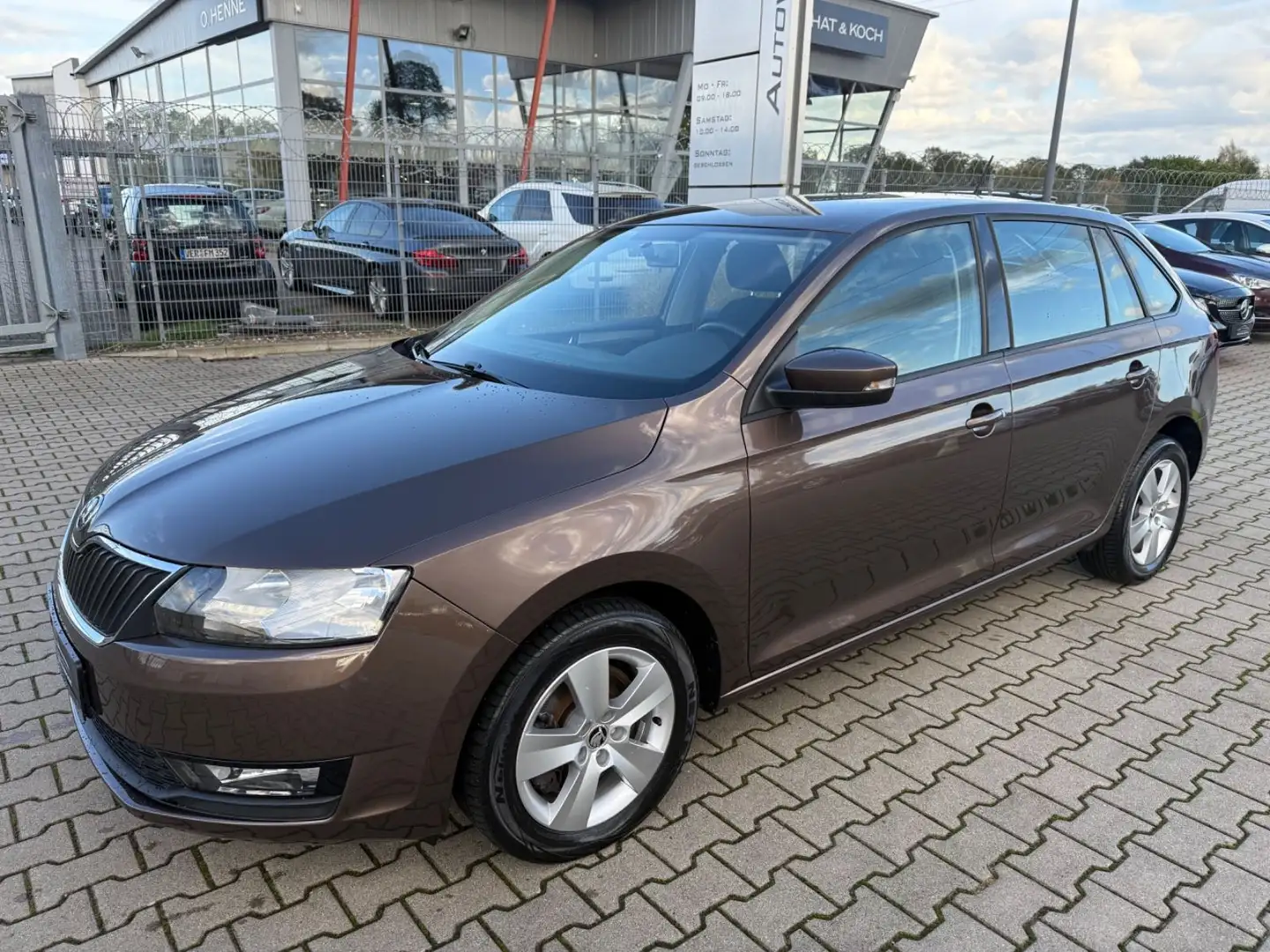 Skoda Rapid/Spaceback Spaceback Ambition Braun - 2