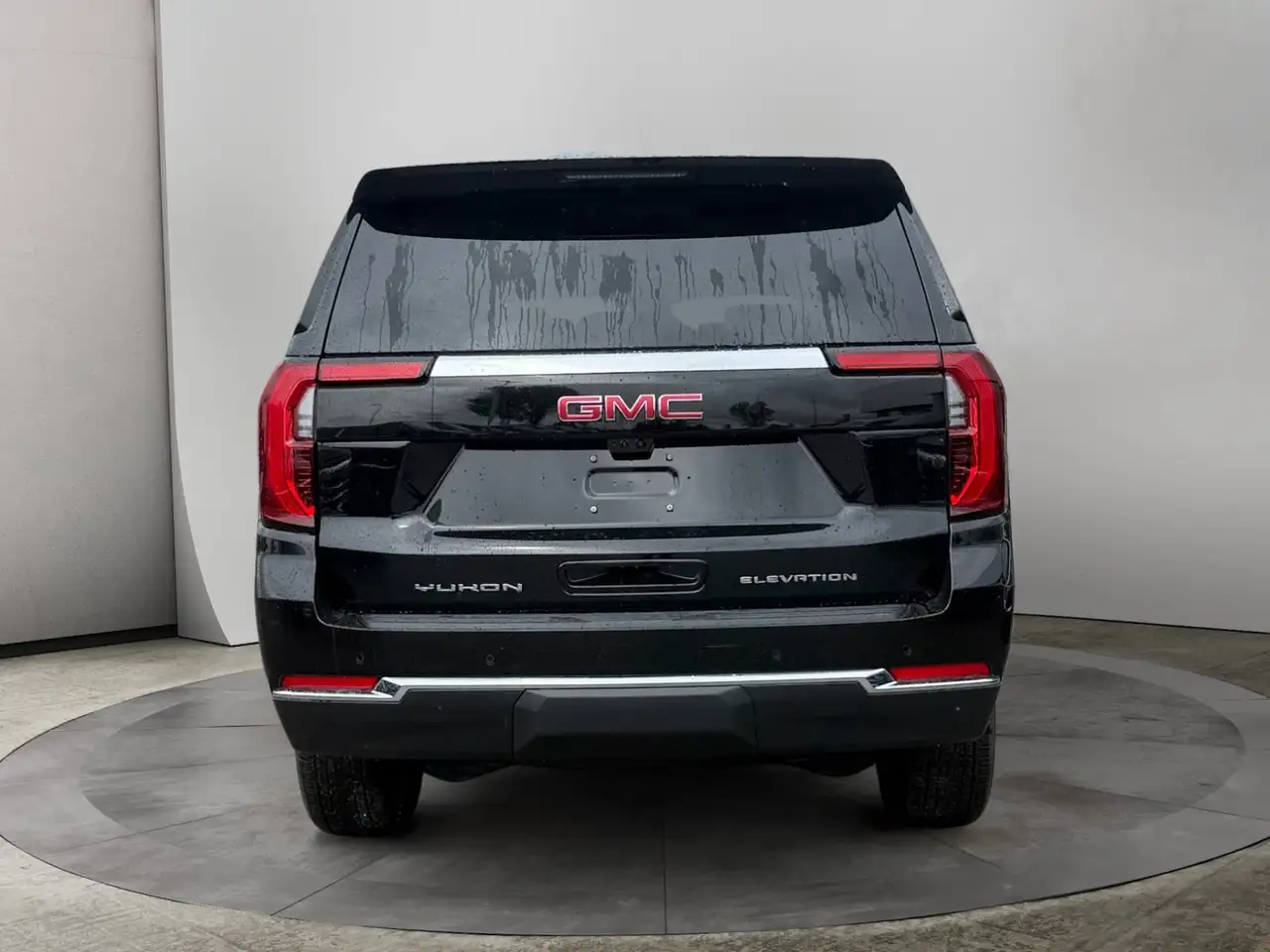 GMC Yukon снимка GMC Yukon