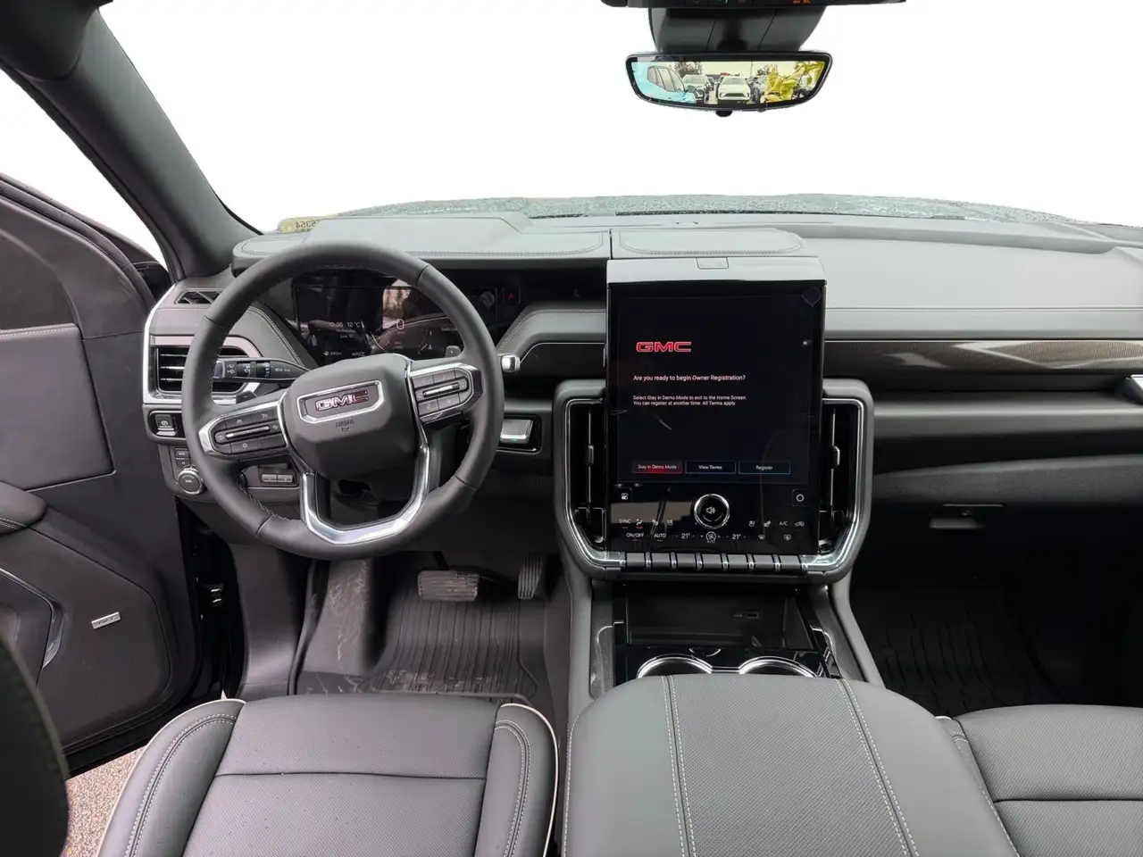 GMC Yukon снимка GMC Yukon
