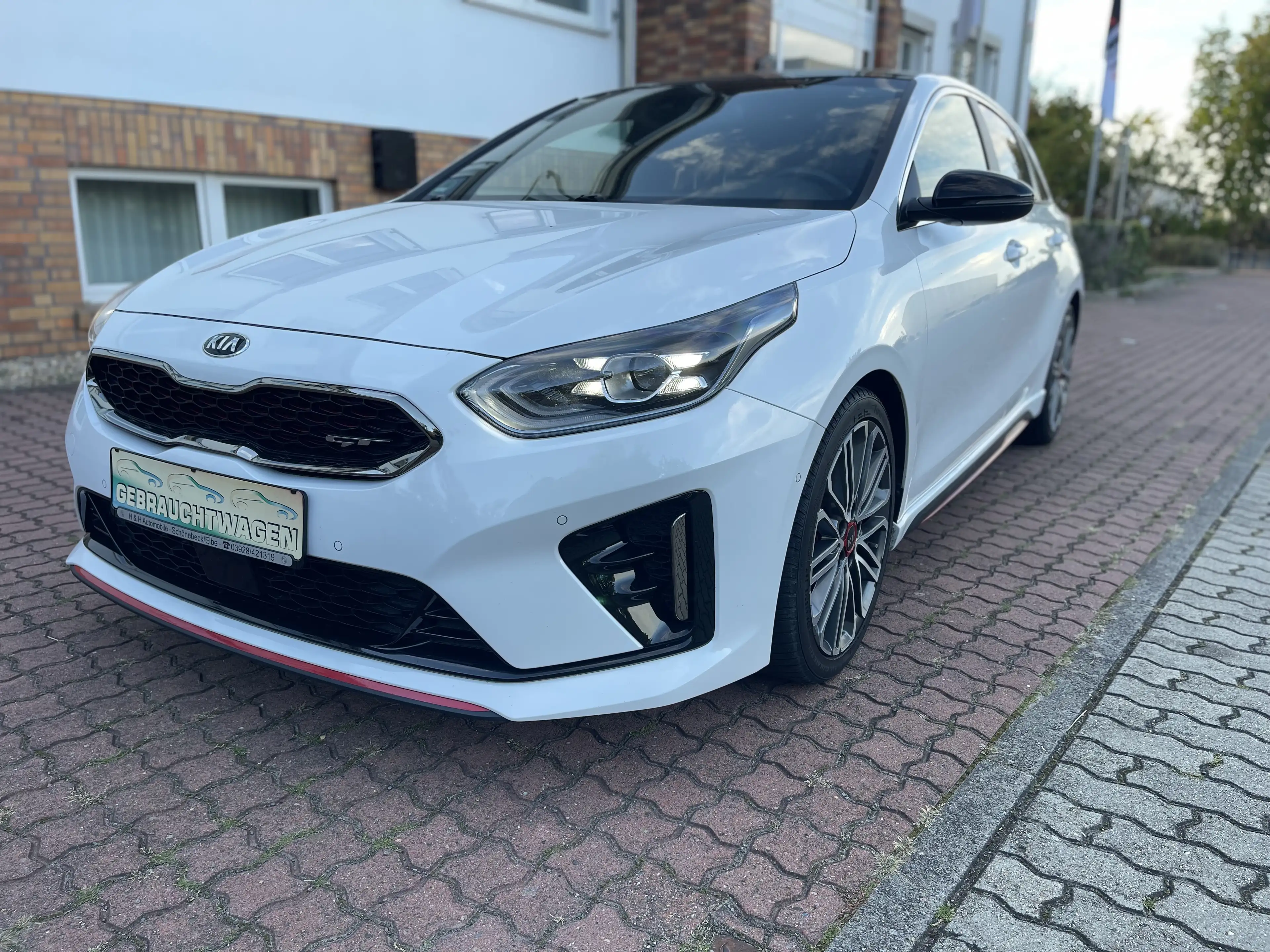 Kia Ceed / cee'd GT NAVI LED PANORAMA KAMERA