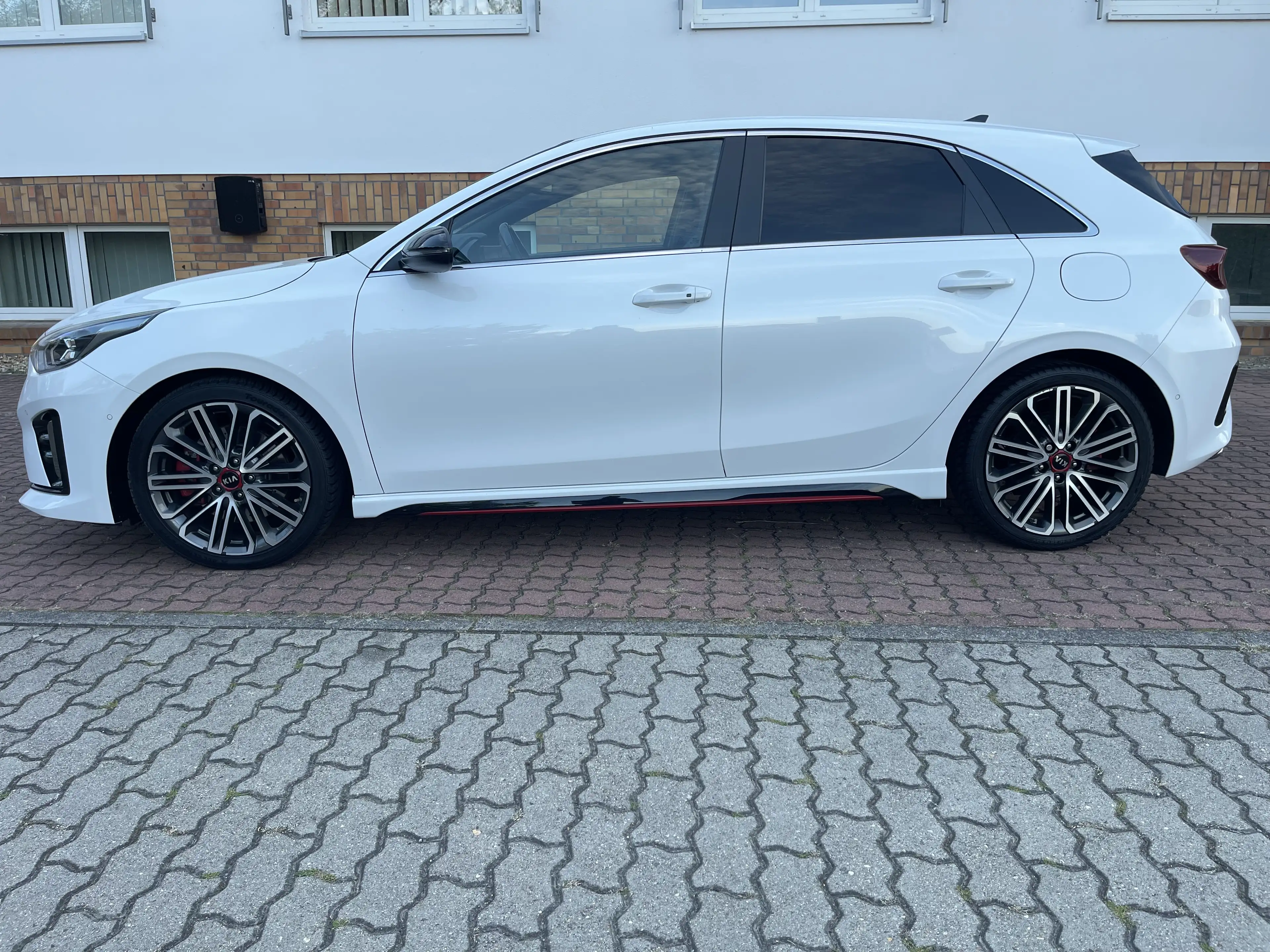 Kia Ceed / cee'd GT NAVI LED PANORAMA KAMERA — photo 2