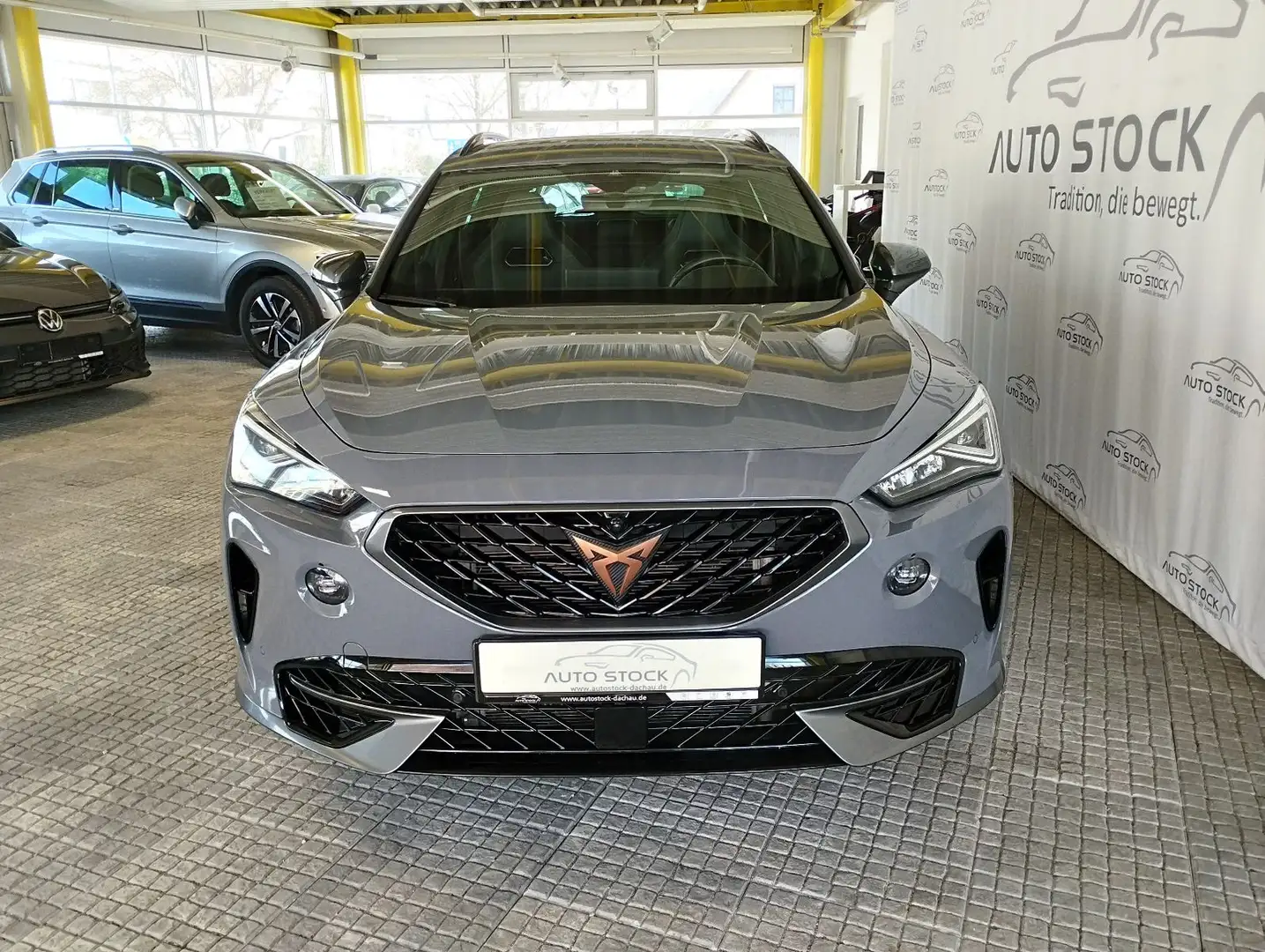 CUPRA Formentor VZ 2.0 TSI 4Drive DSG Navi LED beats Grigio - 2