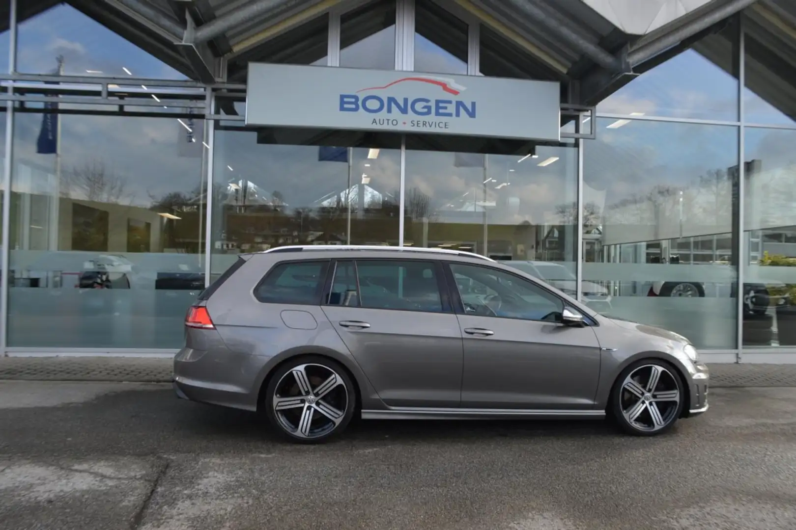 Volkswagen Golf VII R Var. 4Motion DSG Pano Rückfahrkamera Navi Gris - 2