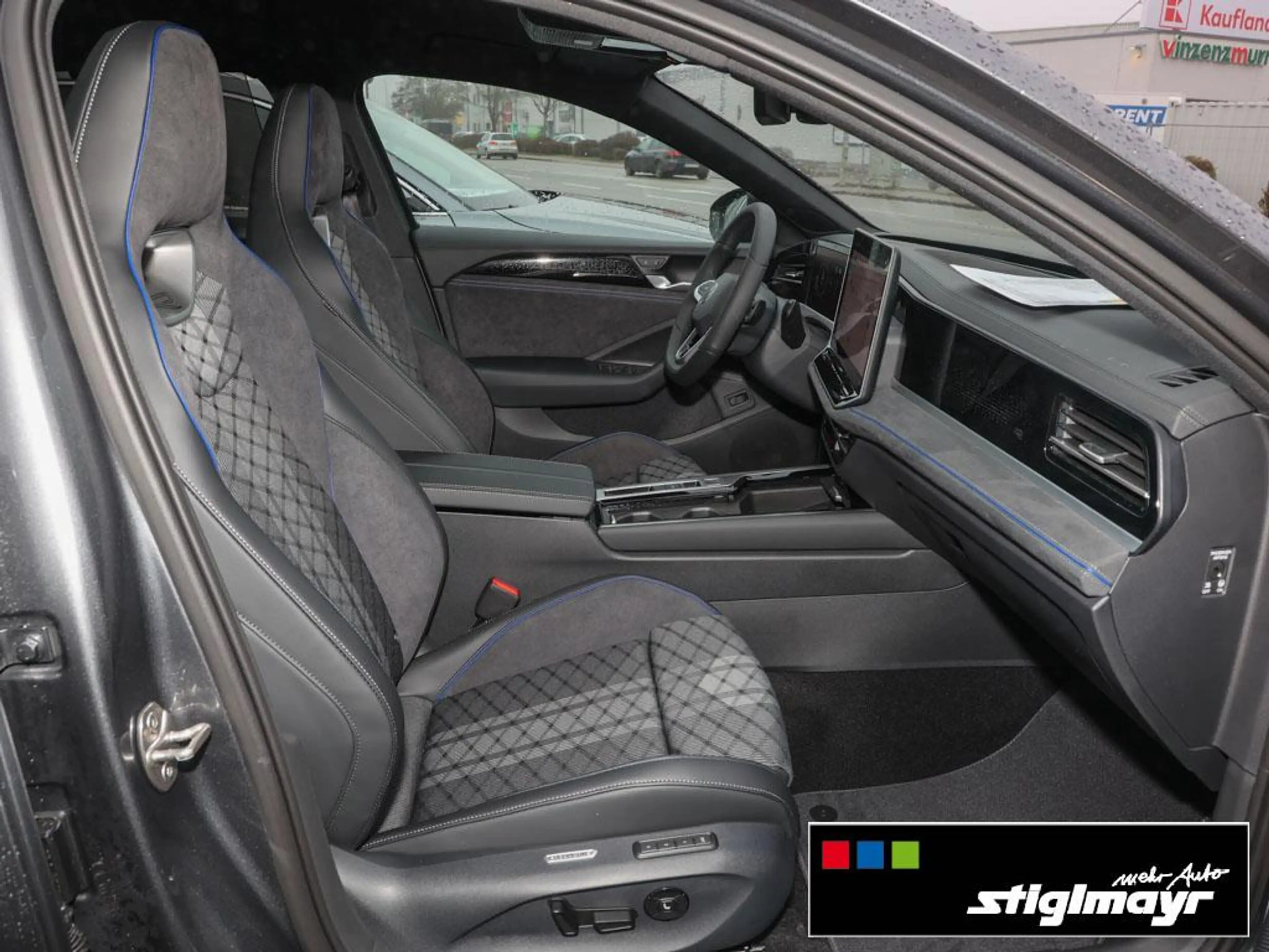 Volkswagen Passat R-Line 2,0 TDI 360°-KAMERA AHK Head-Up — photo 4
