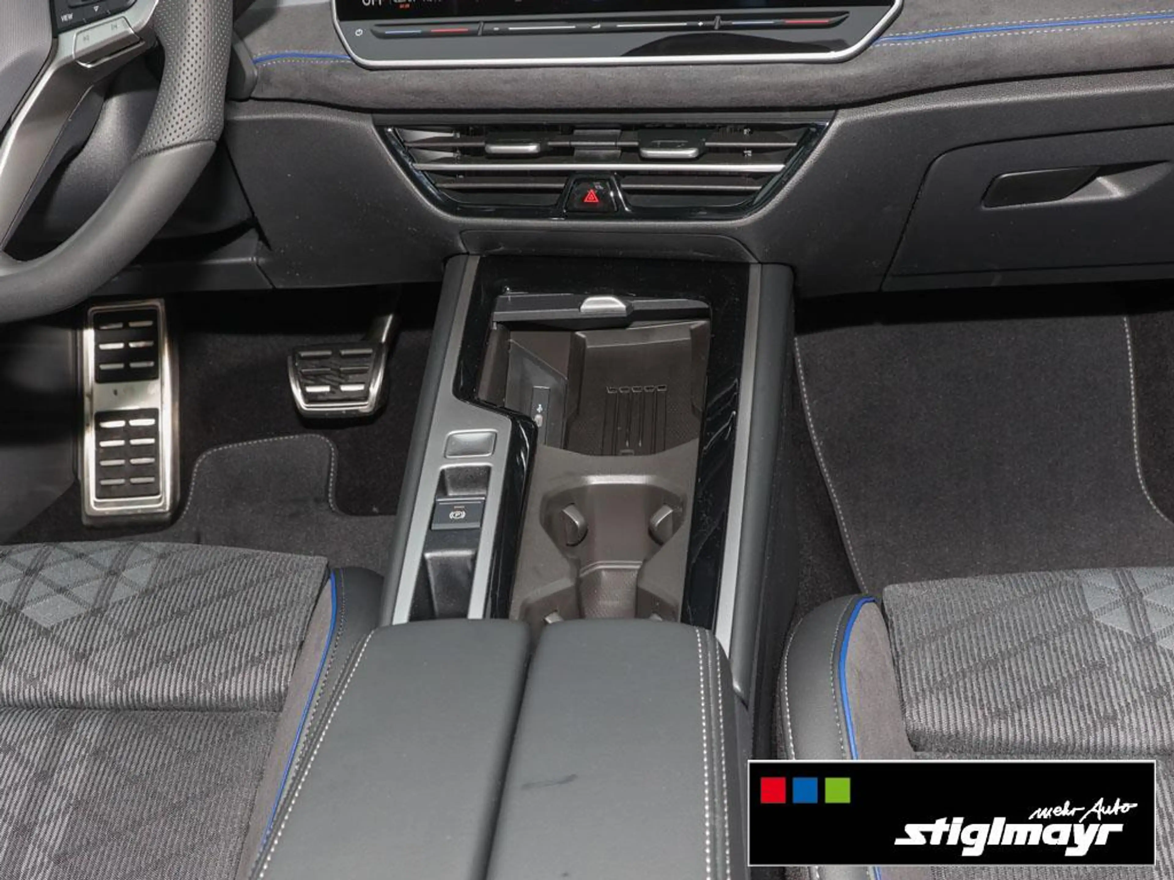 Volkswagen Passat R-Line 2,0 TDI 360°-KAMERA AHK Head-Up — photo 8
