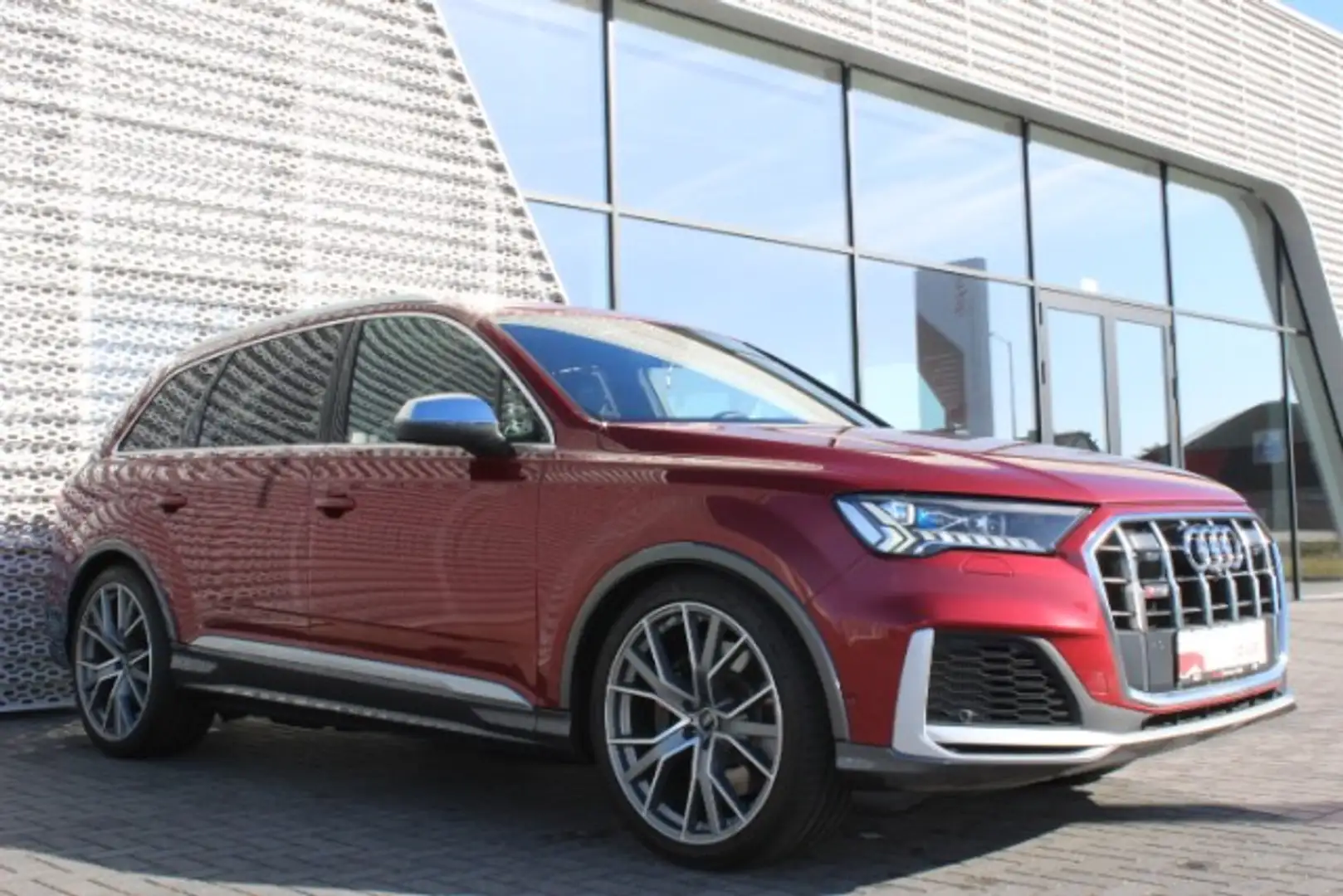 Audi SQ7 4.0 TFSI HD MLED Pano Navi HuD B&O AHK Klima Navi Rot - 2