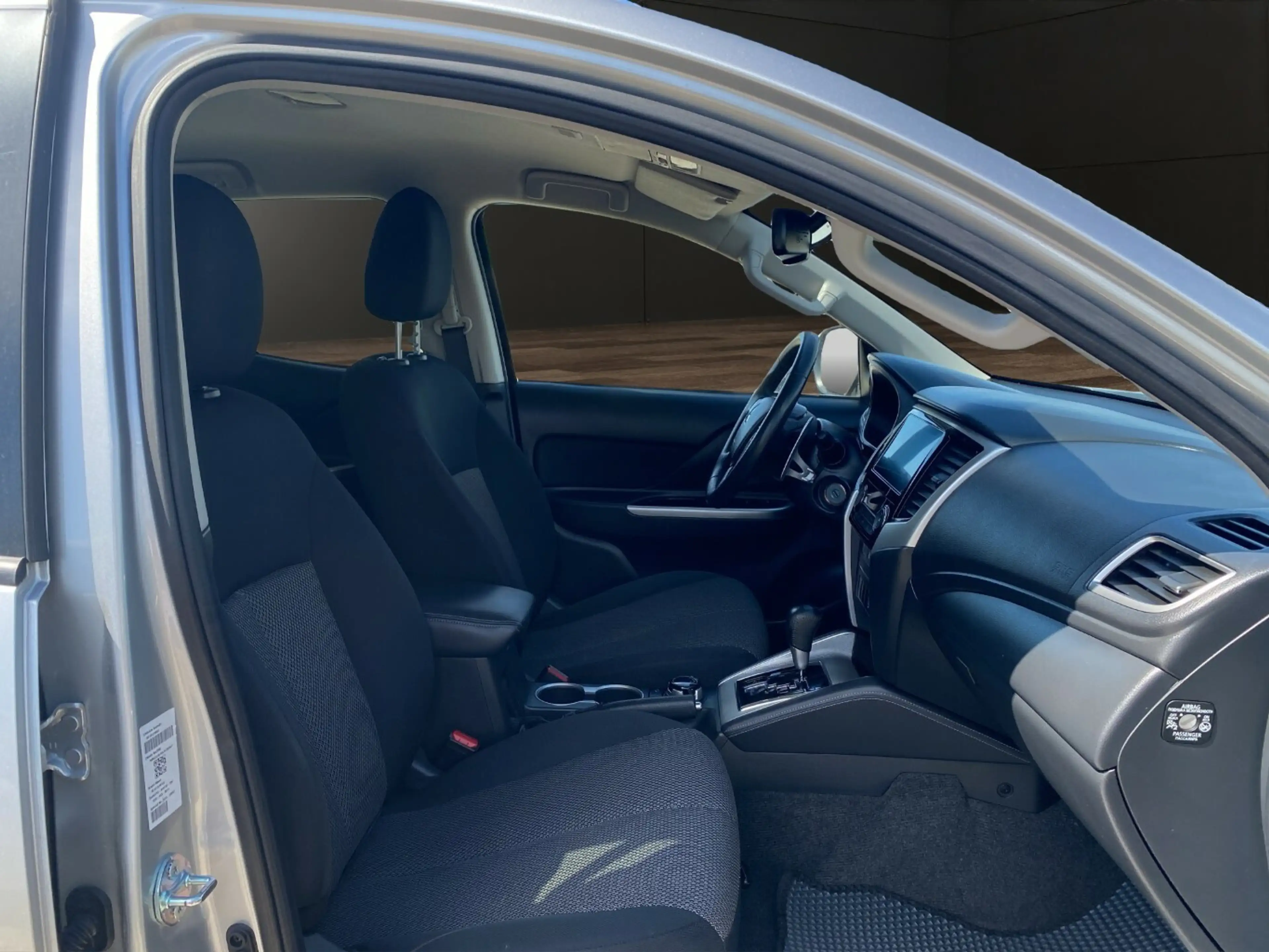 Mitsubishi L200 Plus 2,2 — photo 6