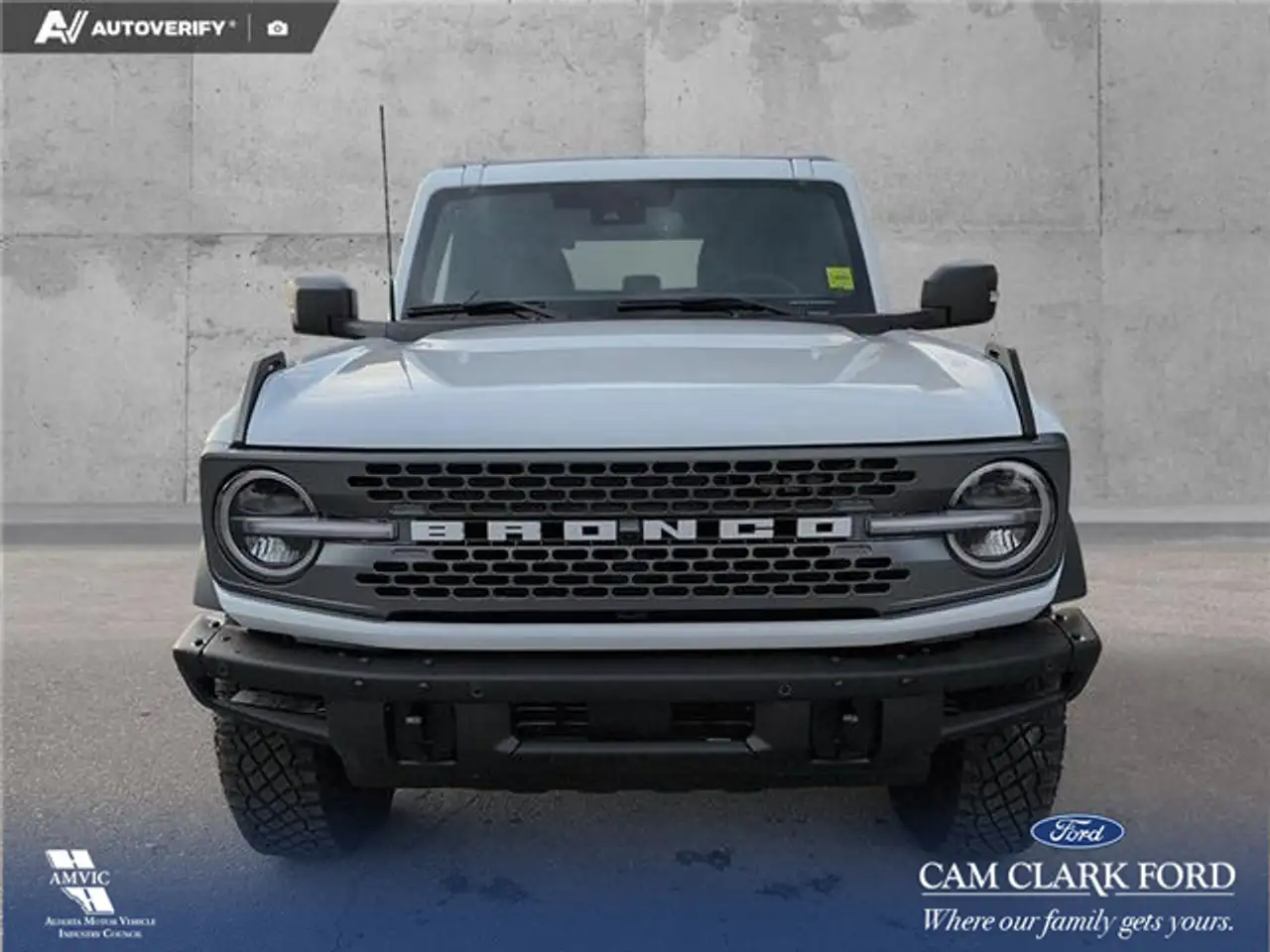 Ford Bronco снимка Ford Bronco