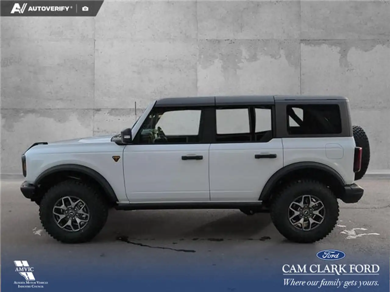 Ford Bronco снимка Ford Bronco