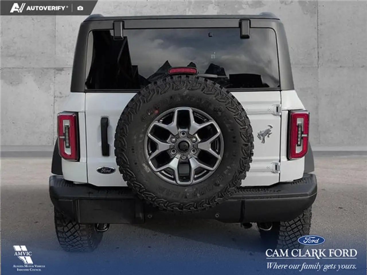 Ford Bronco снимка Ford Bronco
