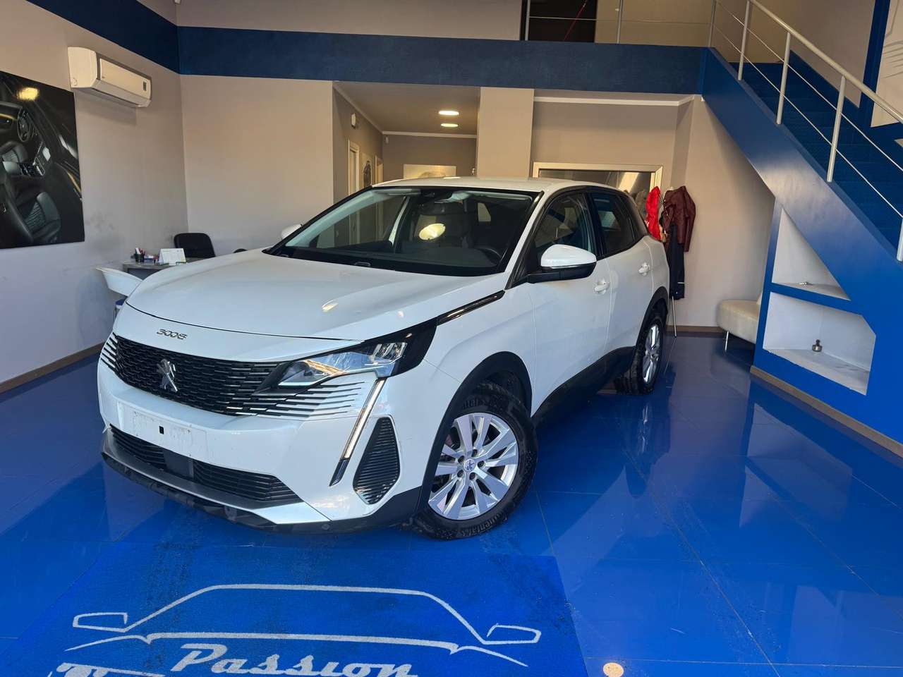 Peugeot 3008 1.5 bluehdi Active Business s&s 130cv eat8