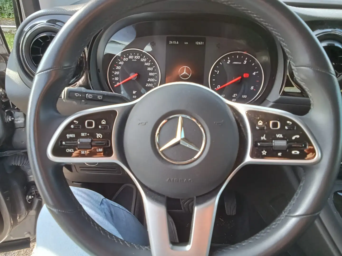 Mercedes-Benz T-Class Classe T Long - W420 Long 180d Premium auto Grigio - 1