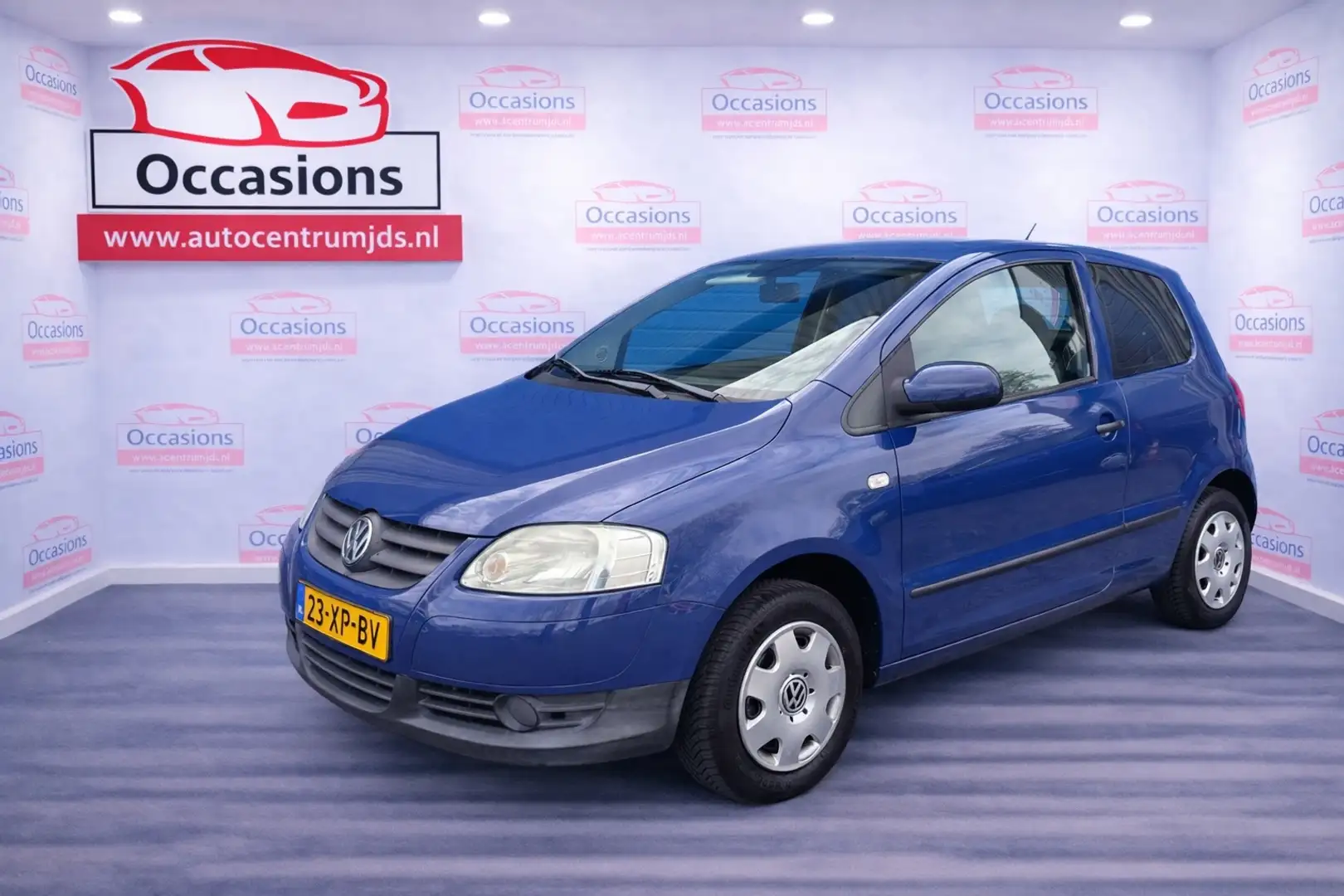 Volkswagen Fox 1.2 Trendline Azul - 1