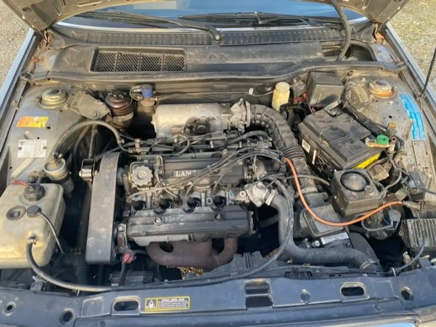 Lancia Thema Thema 2.0 ie FL Srebrny - 2