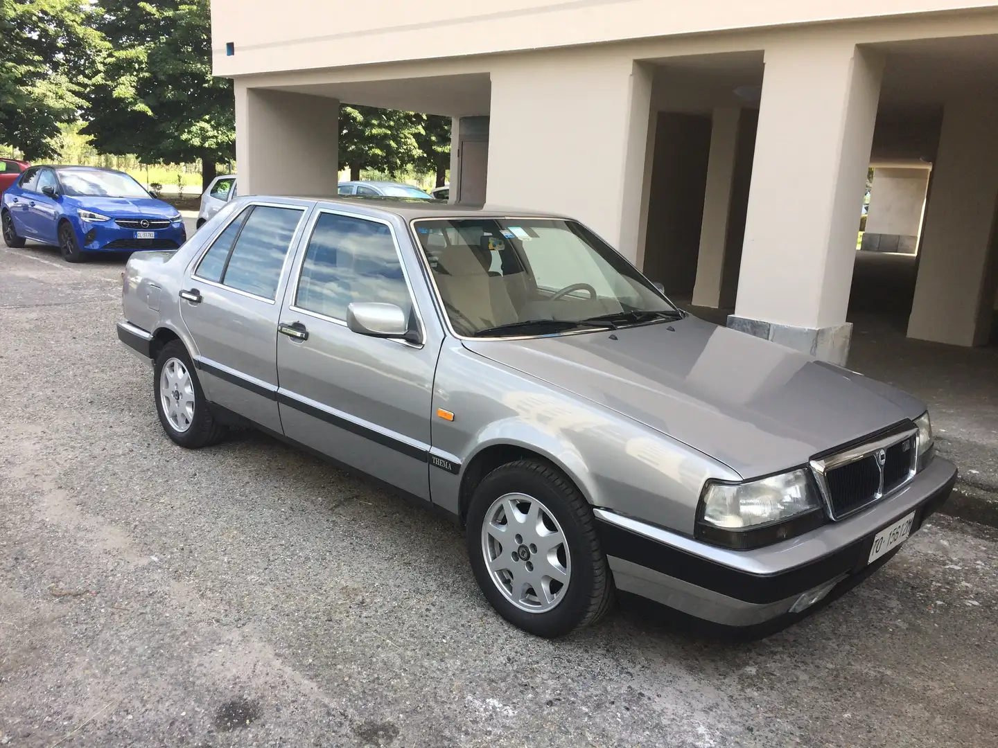 Lancia Thema Thema 2.0 ie FL Srebrny - 1