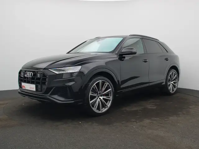 Audi SQ8 view 2