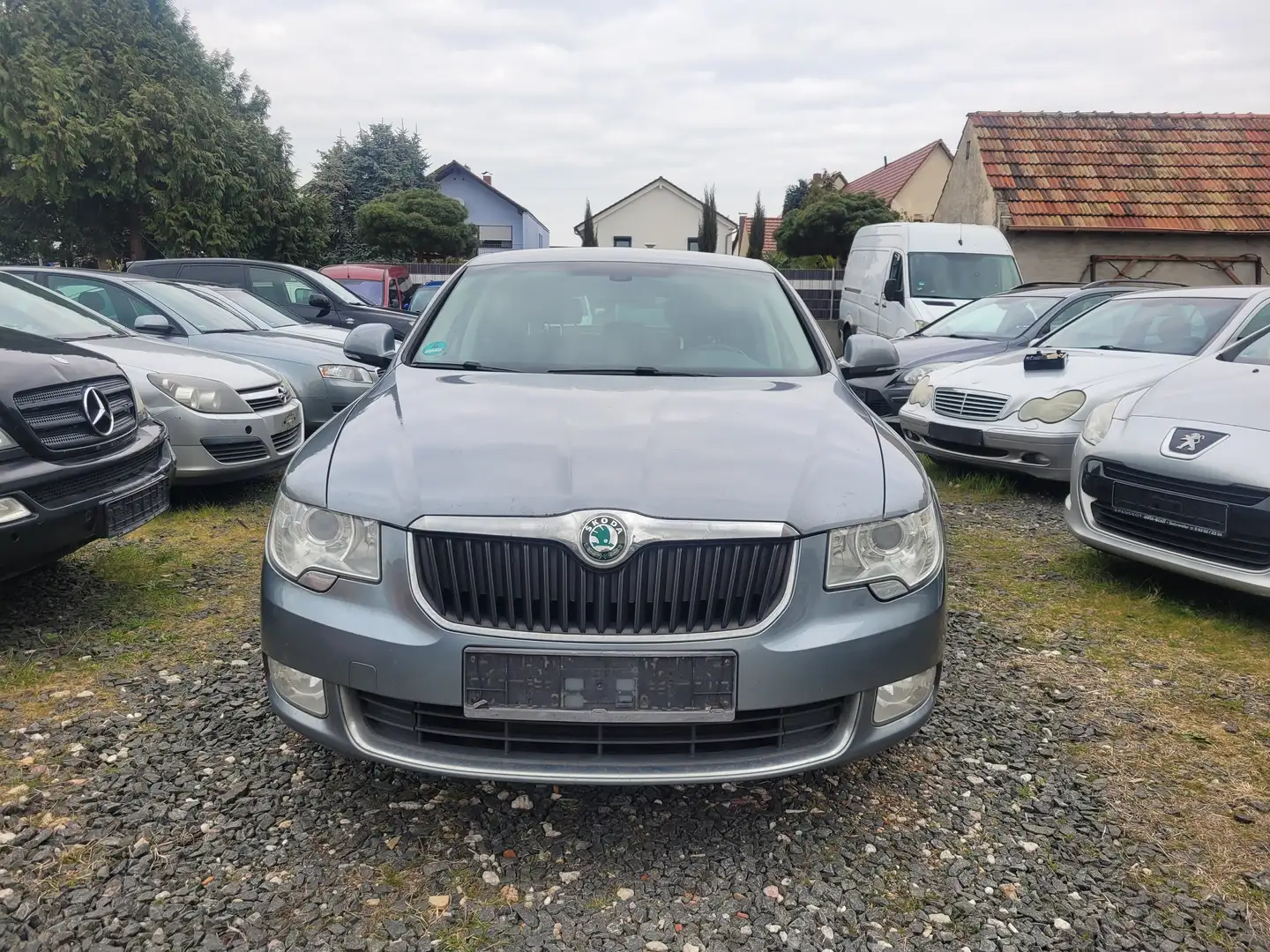 Skoda Superb 2.0 TDI Elegance Grey - 1