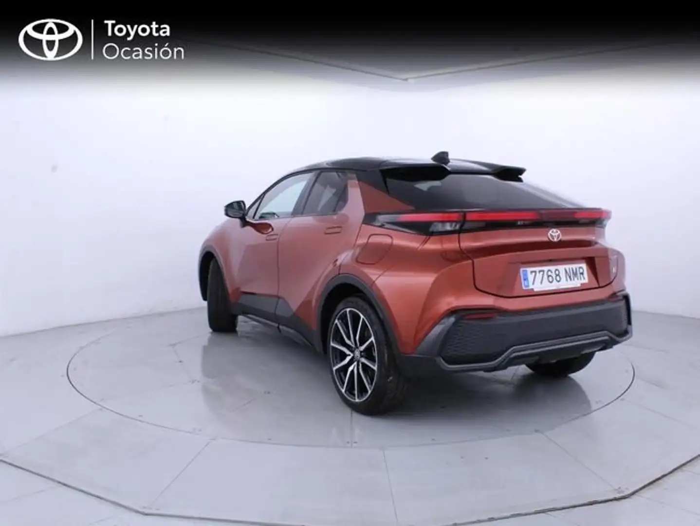 Toyota C-HR 220PH GR Sport Naranja - 2