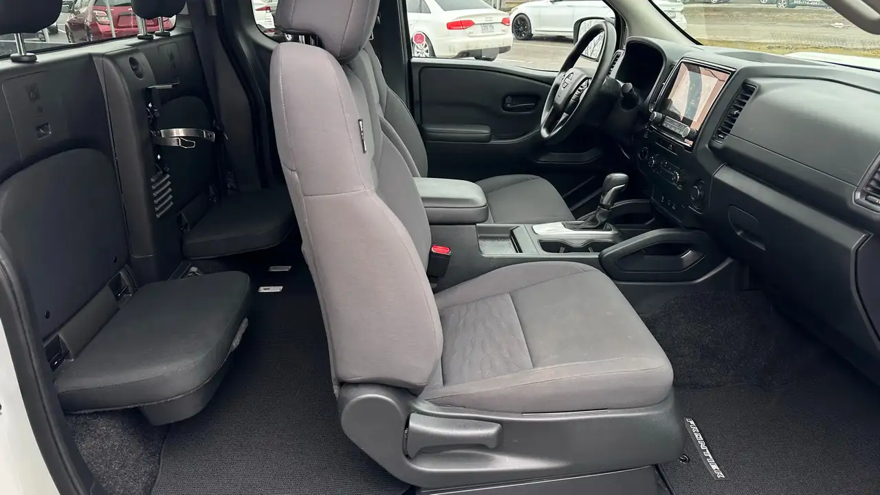 Nissan Frontier снимка Nissan Frontier