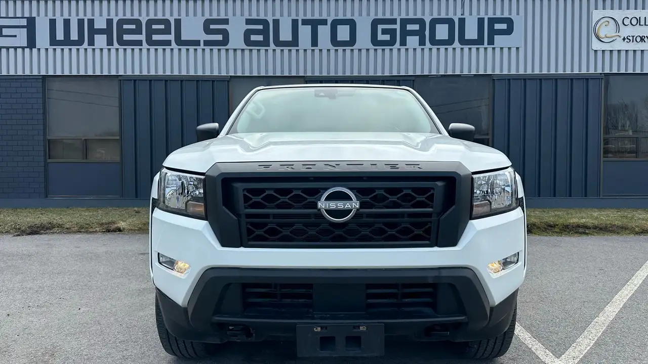 Nissan Frontier снимка Nissan Frontier