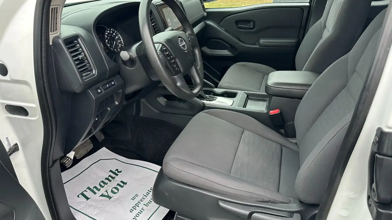 Nissan Frontier снимка Nissan Frontier