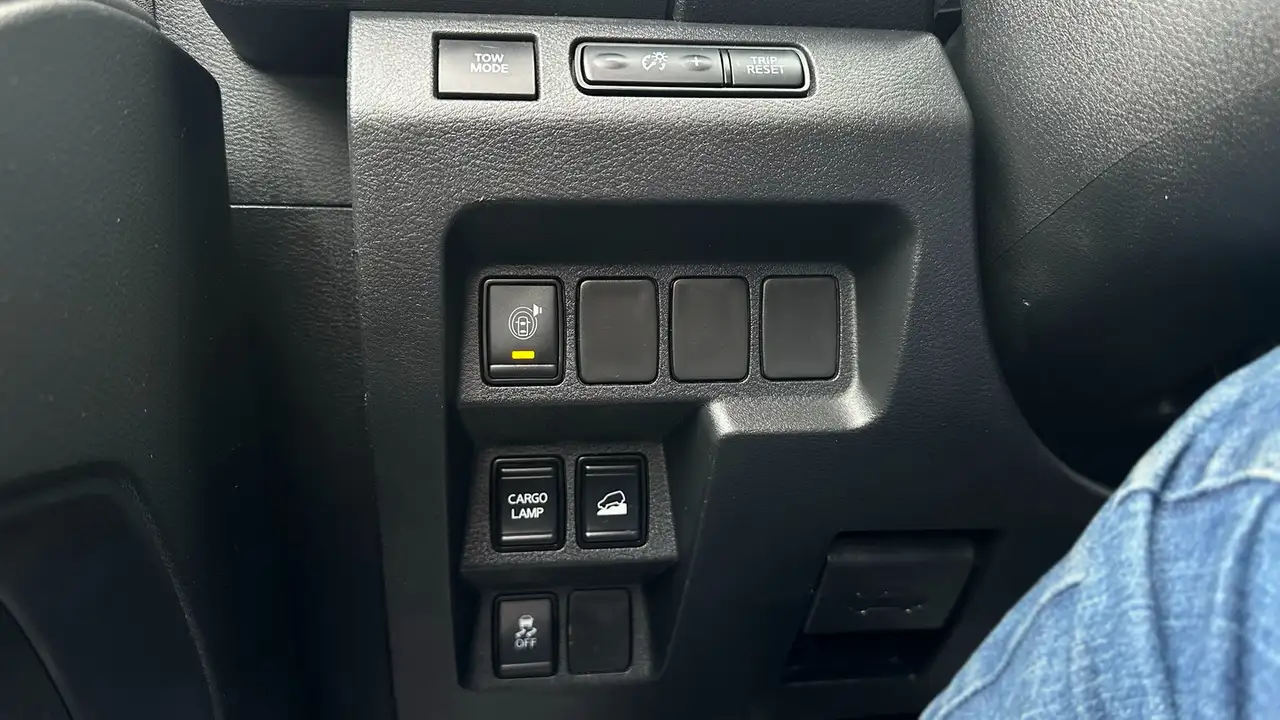 Nissan Frontier снимка Nissan Frontier