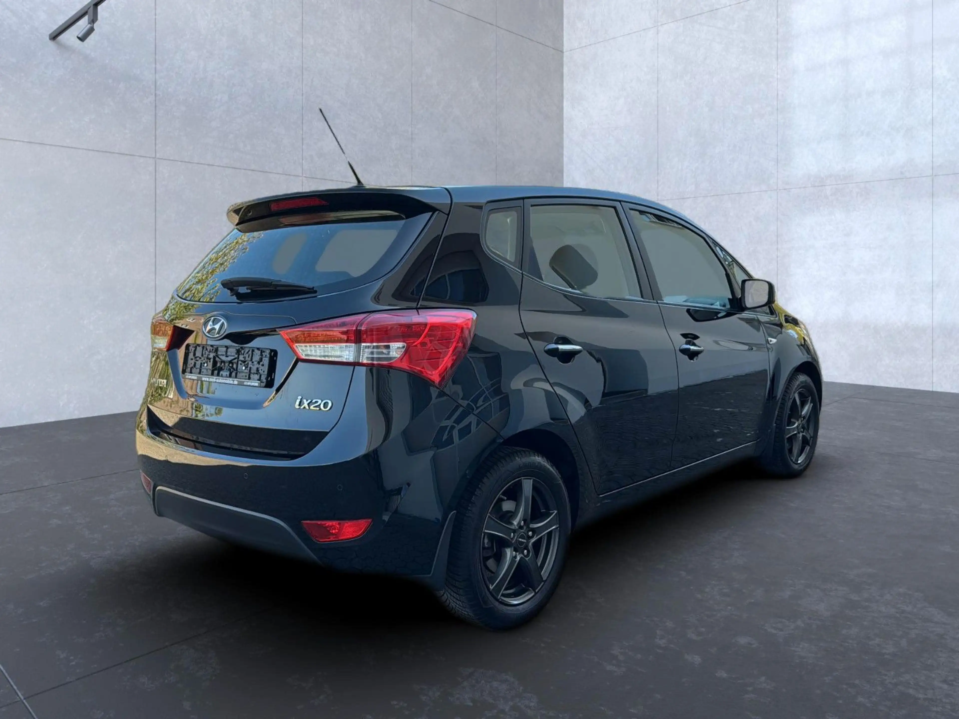 Hyundai iX20 Trend wenigKM, top, SHZ, PDC, GARANTIE — photo 6