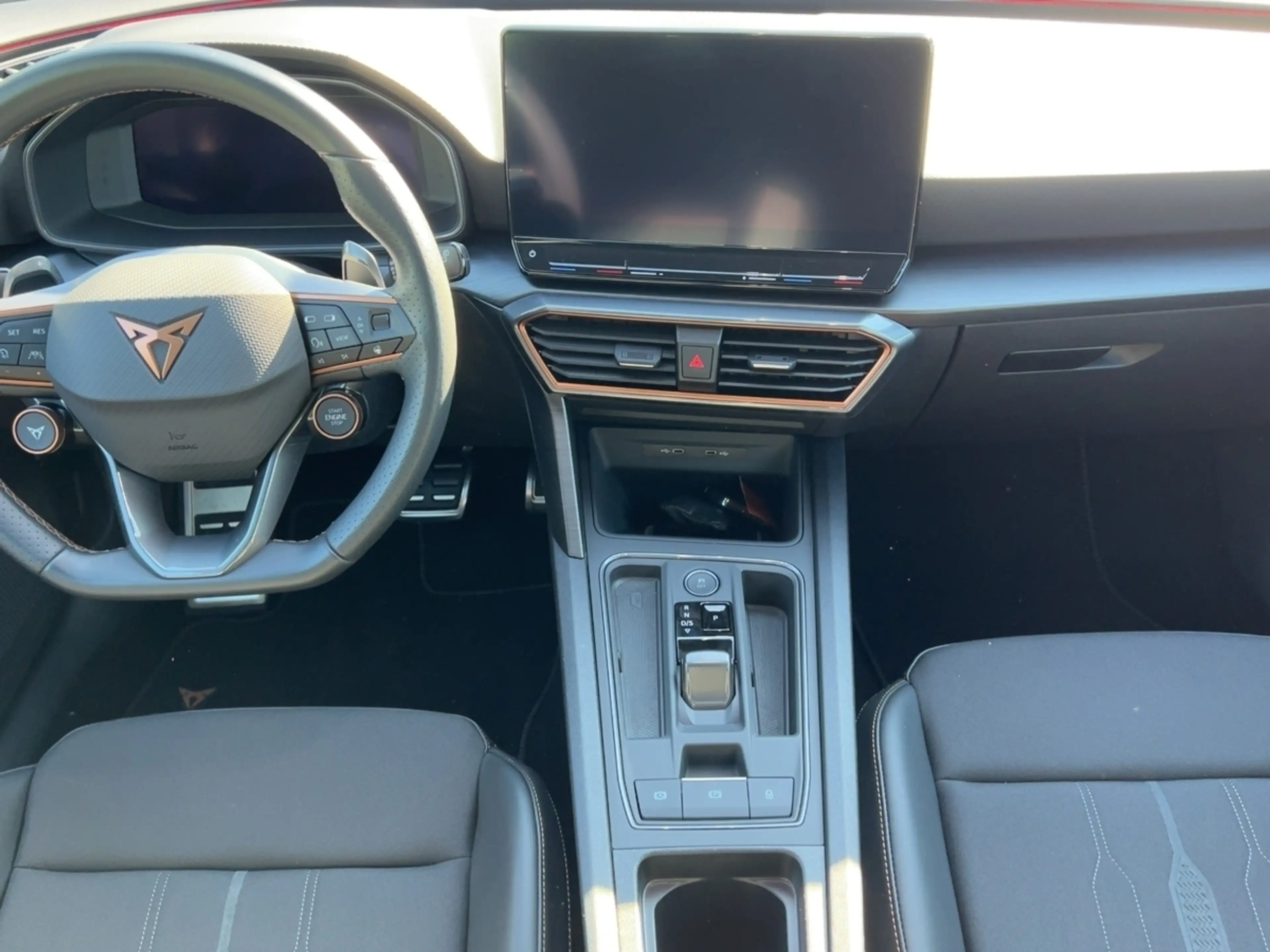 CUPRA Leon Sportstourer 2.0 TSI VZ 4Drive OPF — photo 12