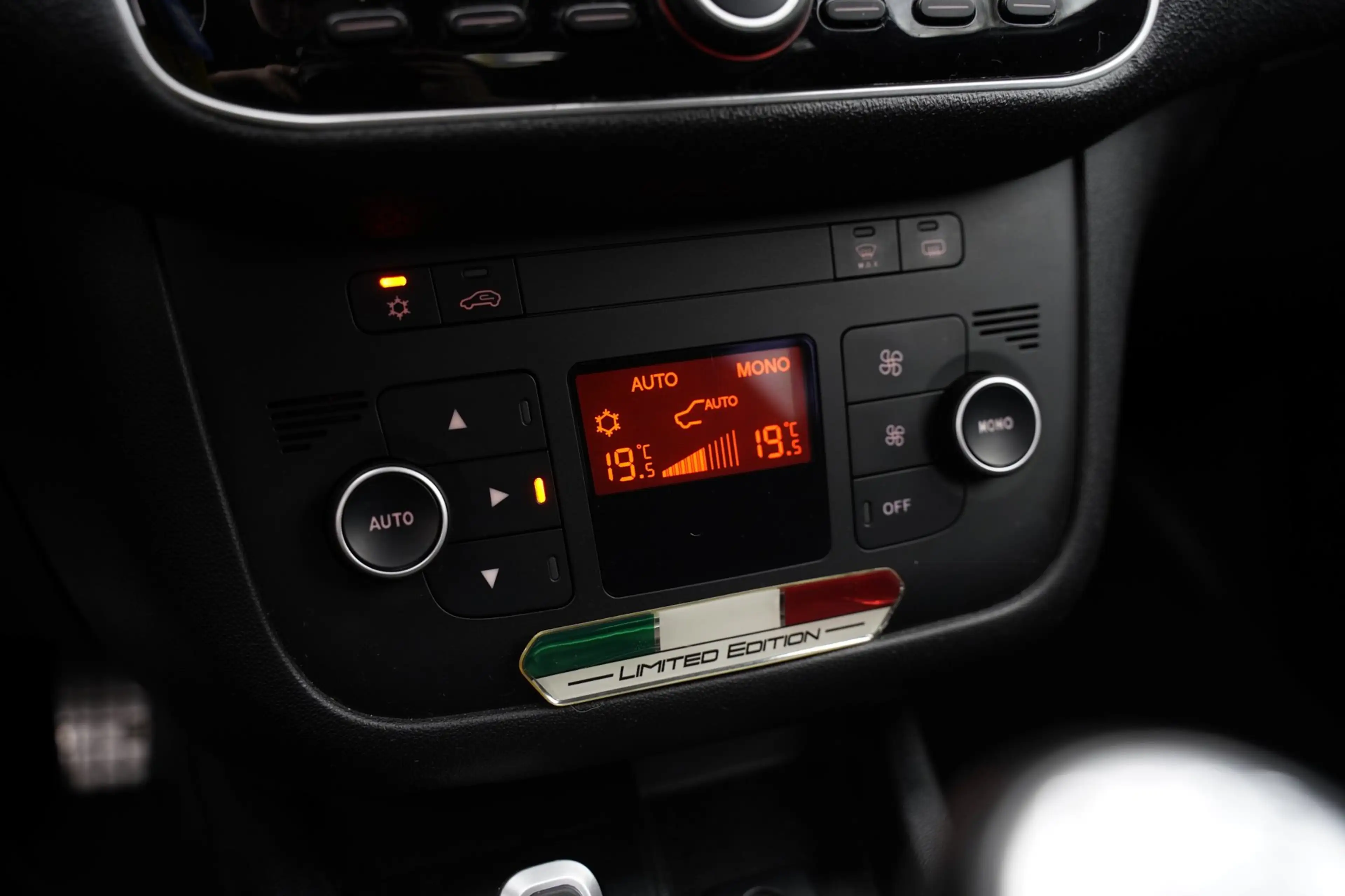 Fiat Punto Evo 1.4 Abarth Supersport 163pk, Kuipstoelen, NAP — photo 8
