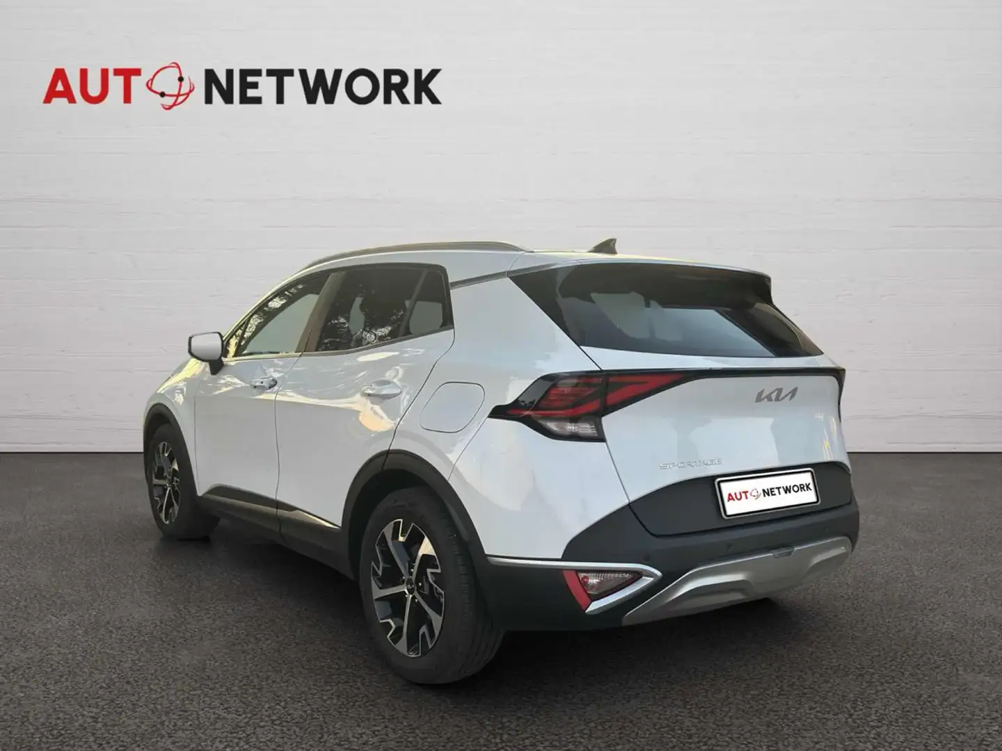 Kia Sportage 1.6 CRDi MHEV DCT Style Blanc - 2