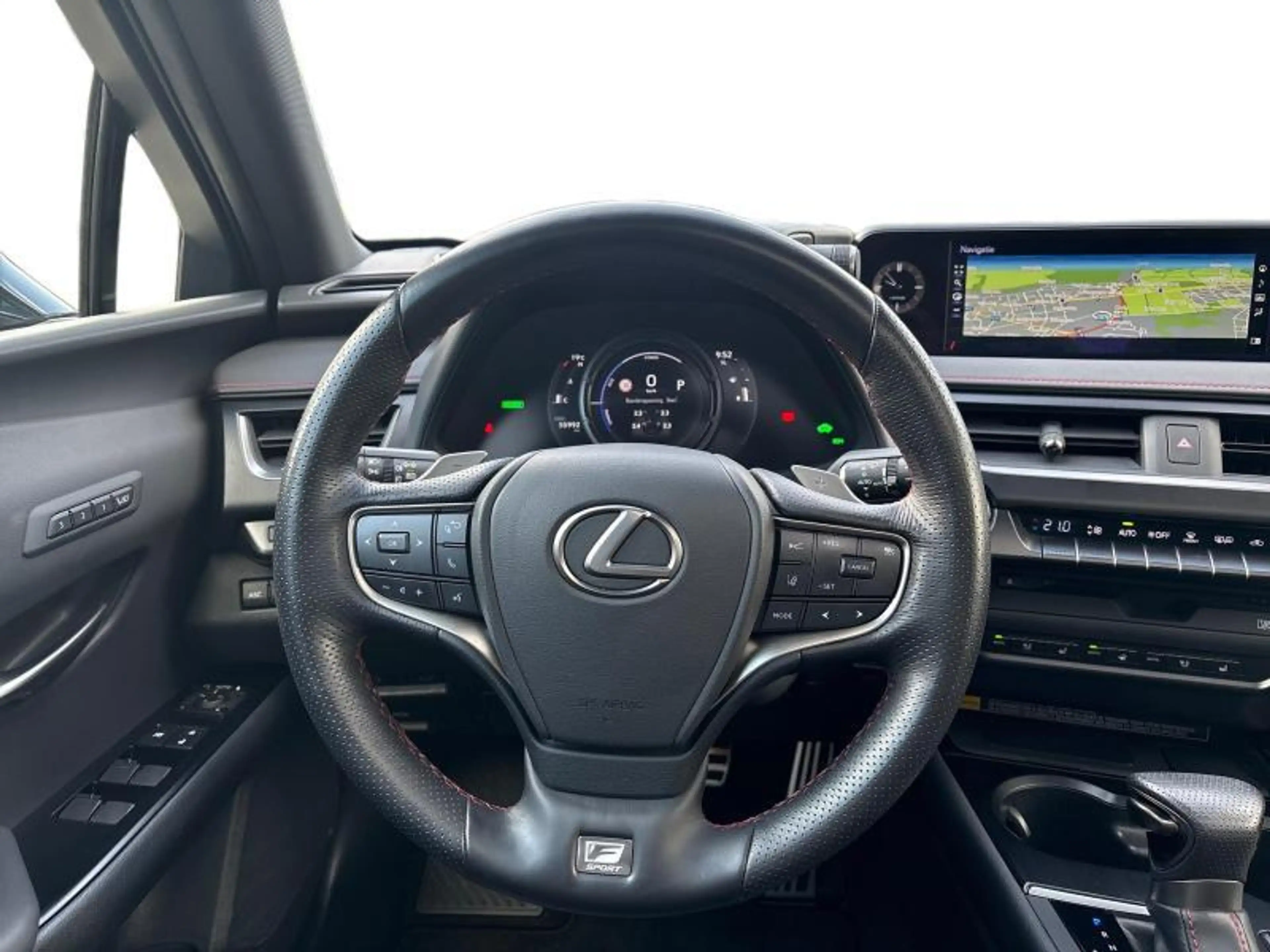 Lexus UX 250h F sport — photo 8