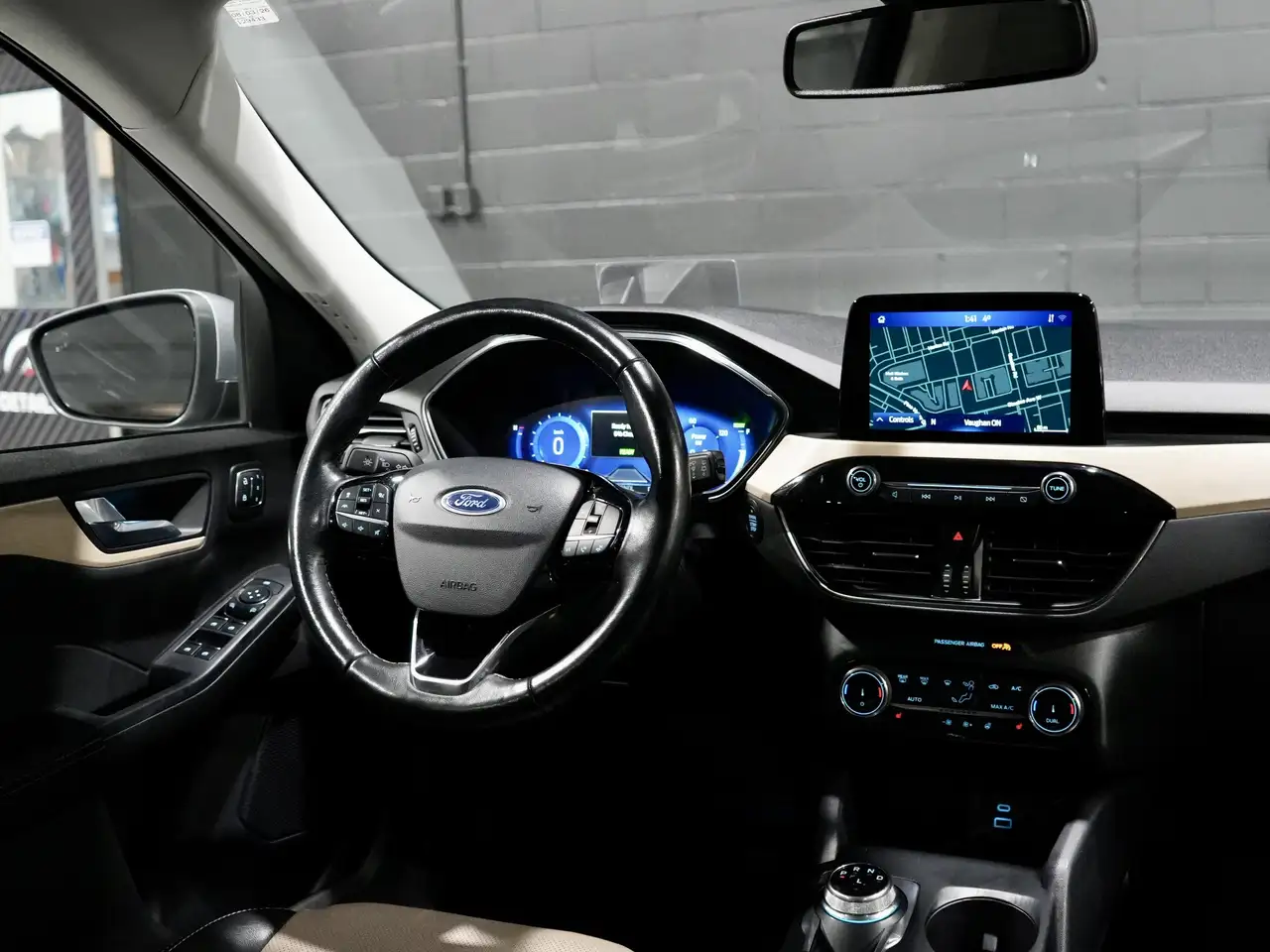 Ford Escape снимка Ford Escape
