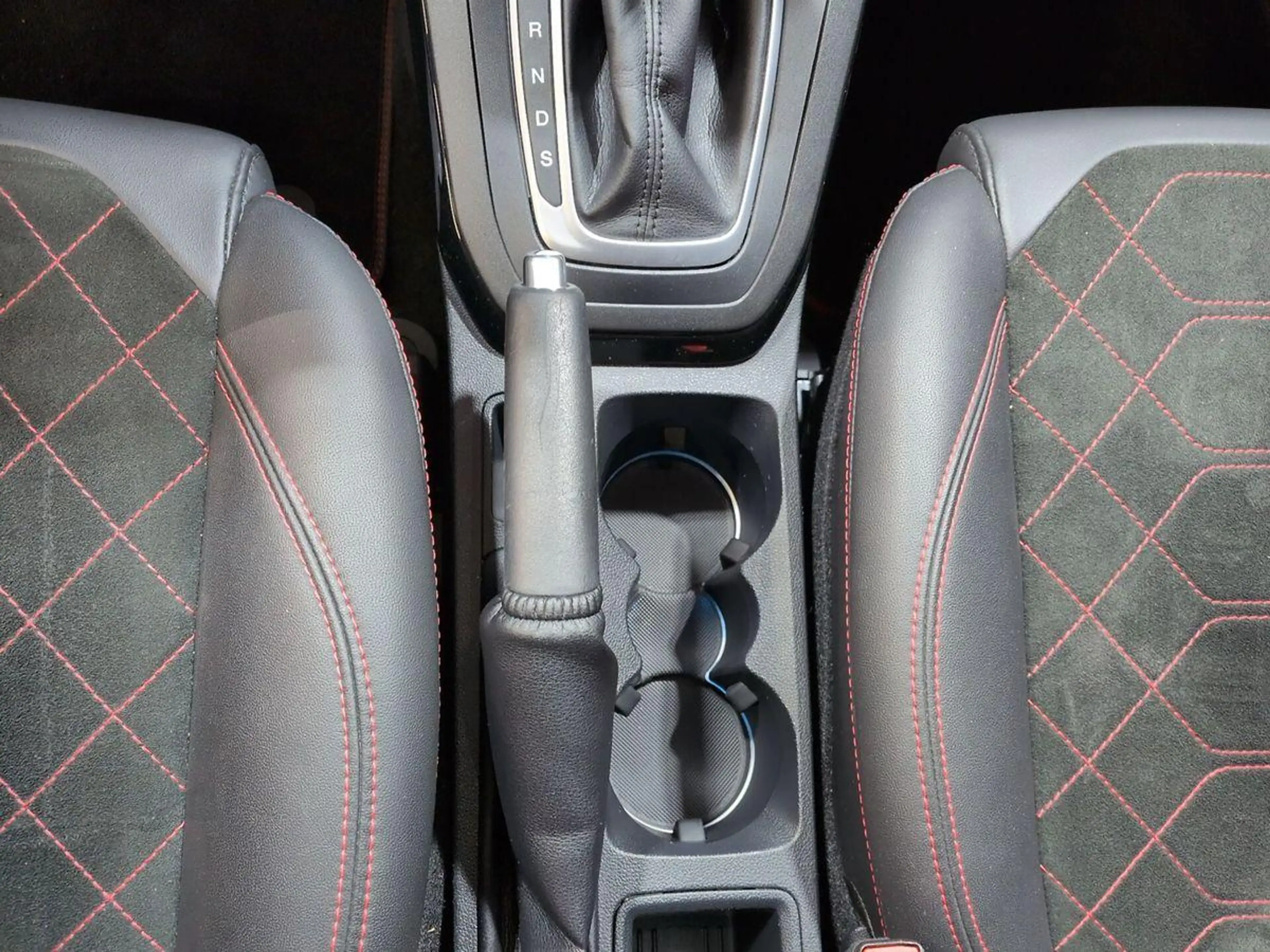 Ford Puma ST-Line X 1.0L / Fahrassistenz-System / LED — photo 7