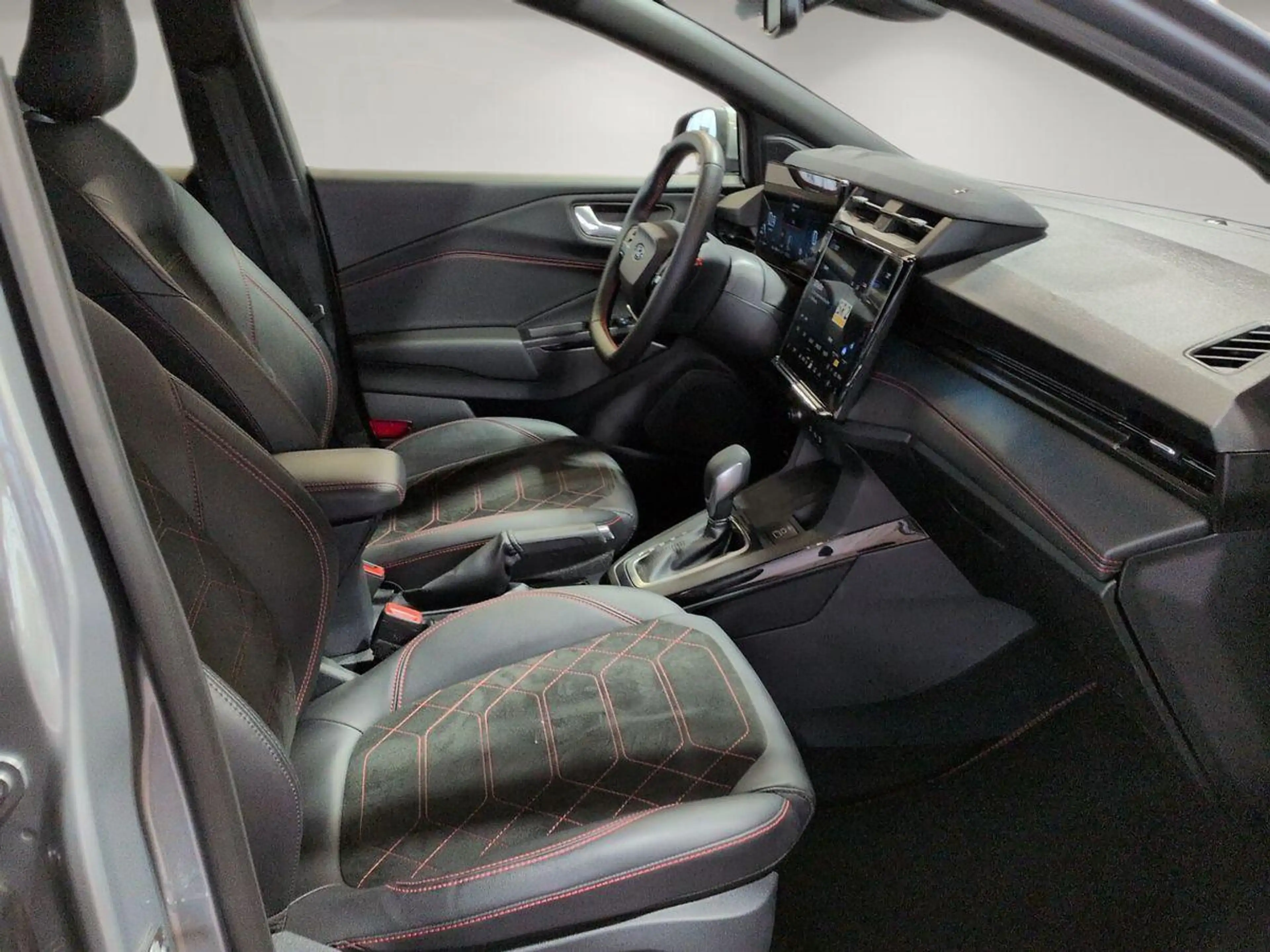 Ford Puma ST-Line X 1.0L / Fahrassistenz-System / LED — photo 6