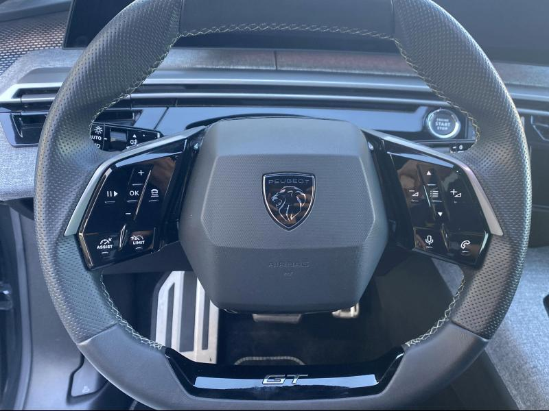 Peugeot 5008 GT Hybrid 145 e-DCS6 — photo 13